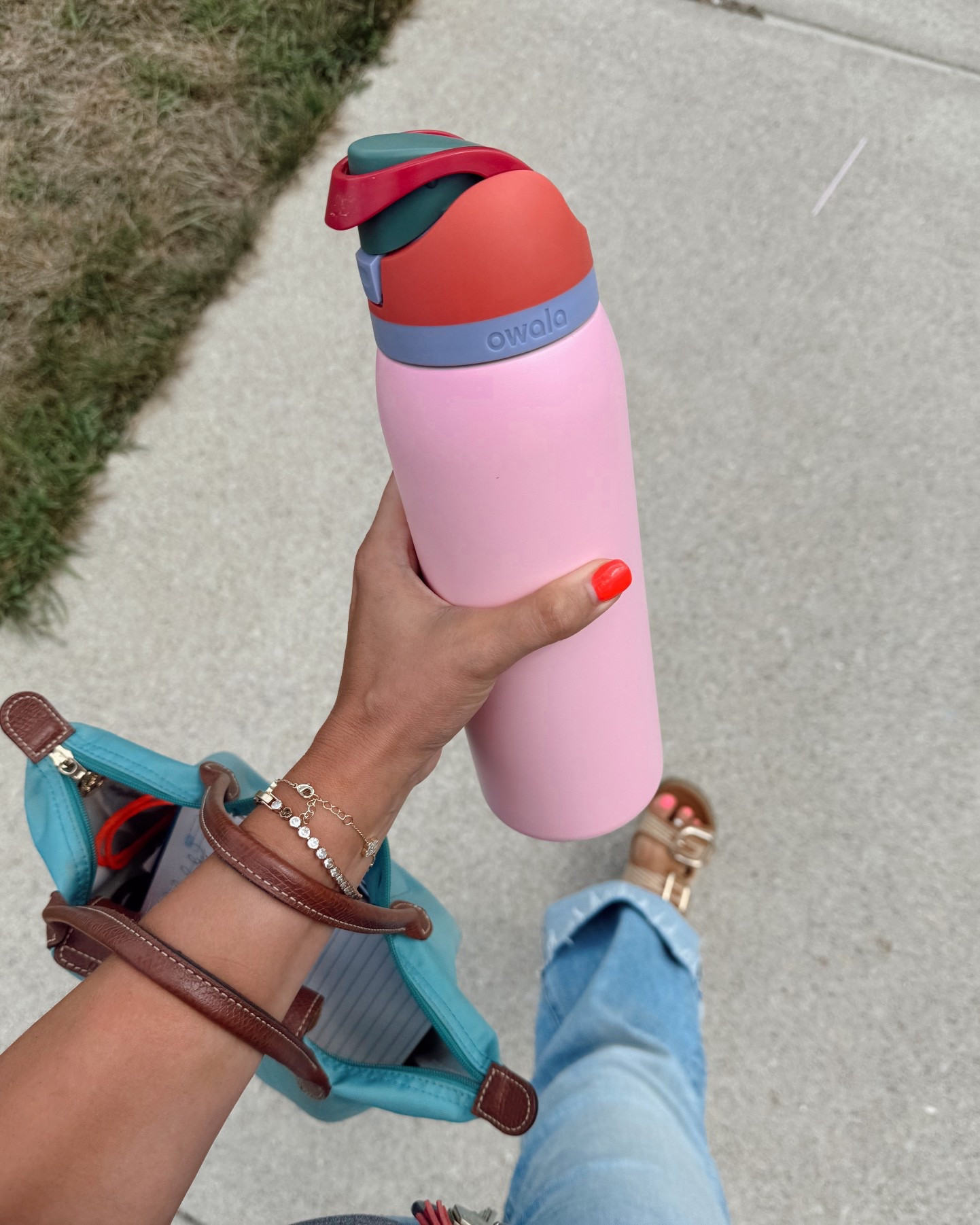 New owala !! I have the 40 oz. 

#LTKSeasonal #LTKFamily #LTKFindsUnder50