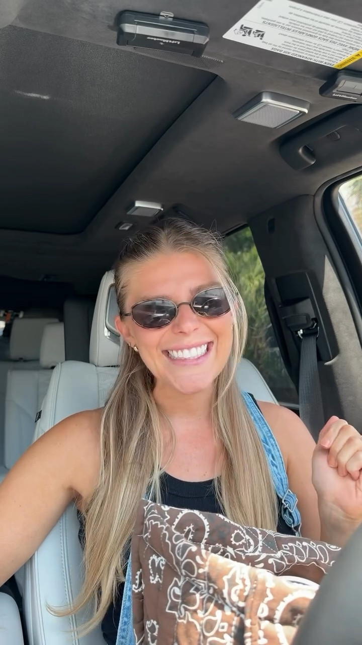 Hair refresh!!!! Added some k tips for volume & lightened it up a smidge 🤭 

@tailoredmane.salon @jordan.tailoredmane