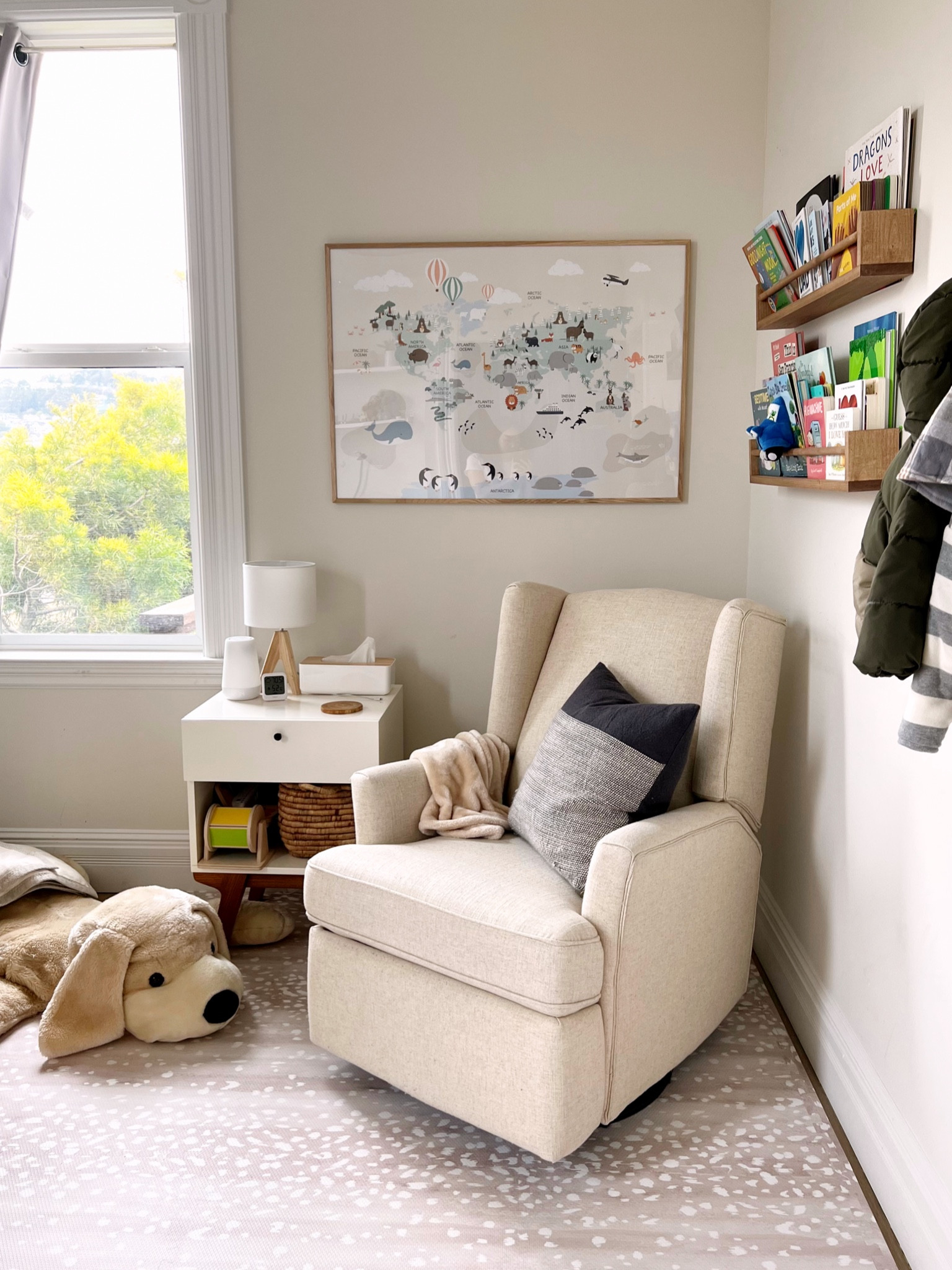 Nursing and reading corner. 