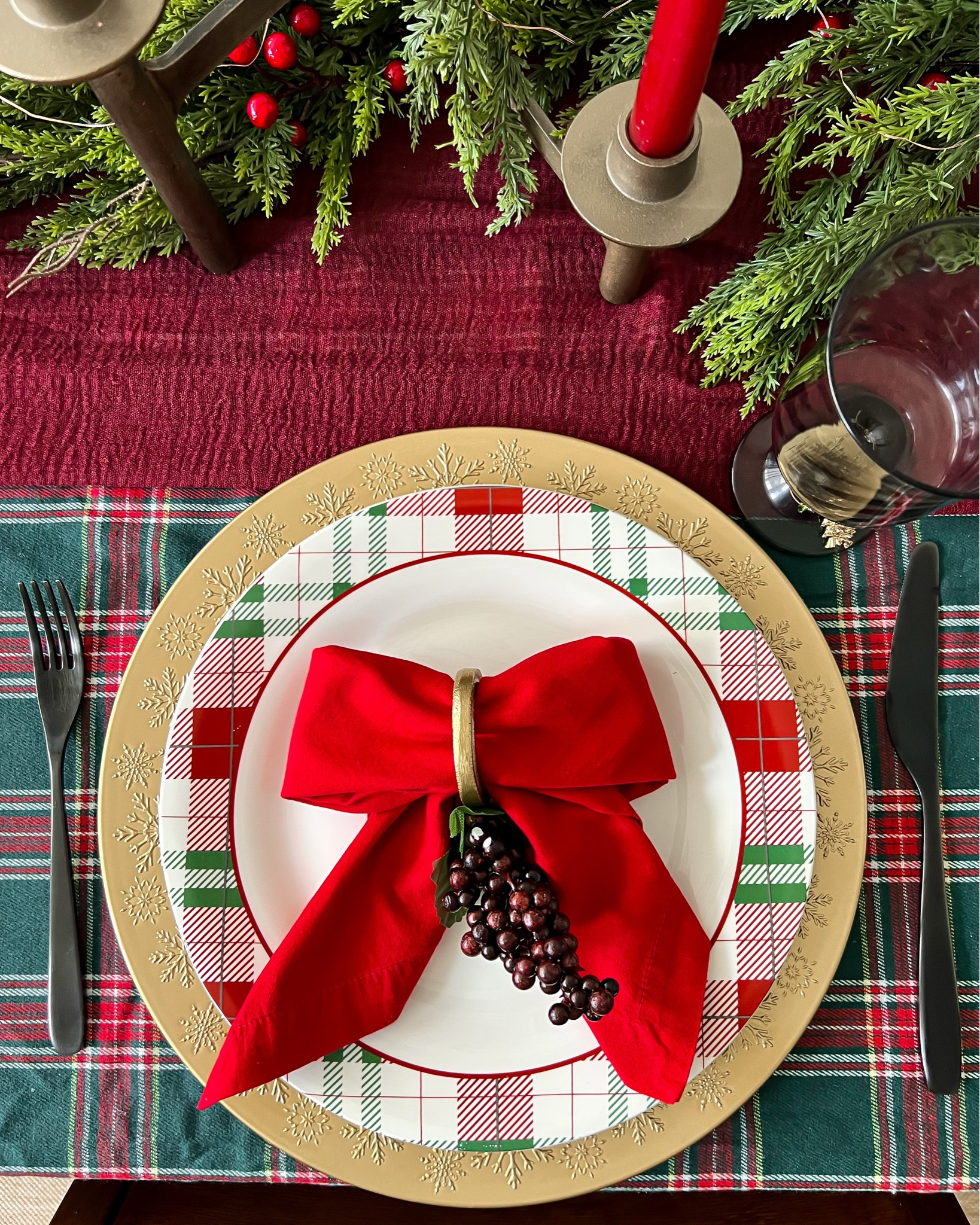 Christmas tablescape!

#LTKSeasonal #LTKHoliday #LTKHome