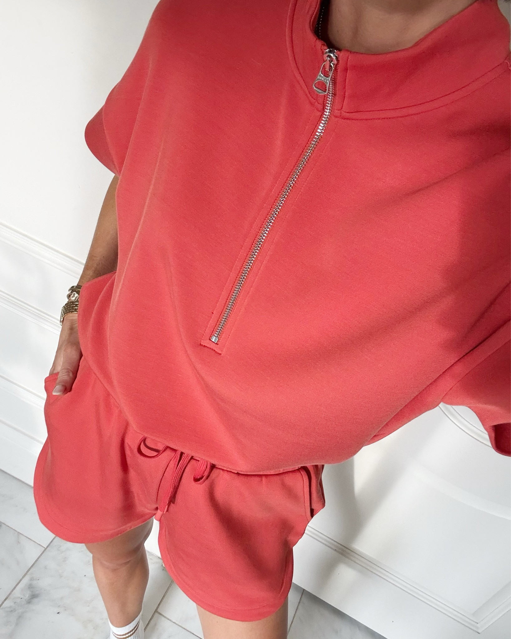 Double soft Varley set in this gorgeous new color for spring and summer. 

@Varley 