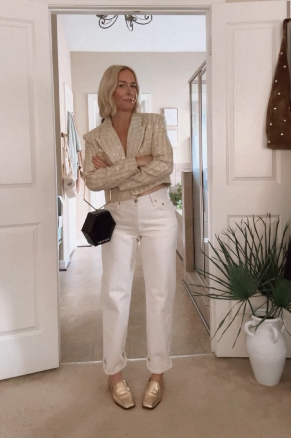 Holiday Sparkle ✨ 

Blazer - Small
Denim - 27

#LTKStyleTip #LTKHoliday #LTKCyberWeek