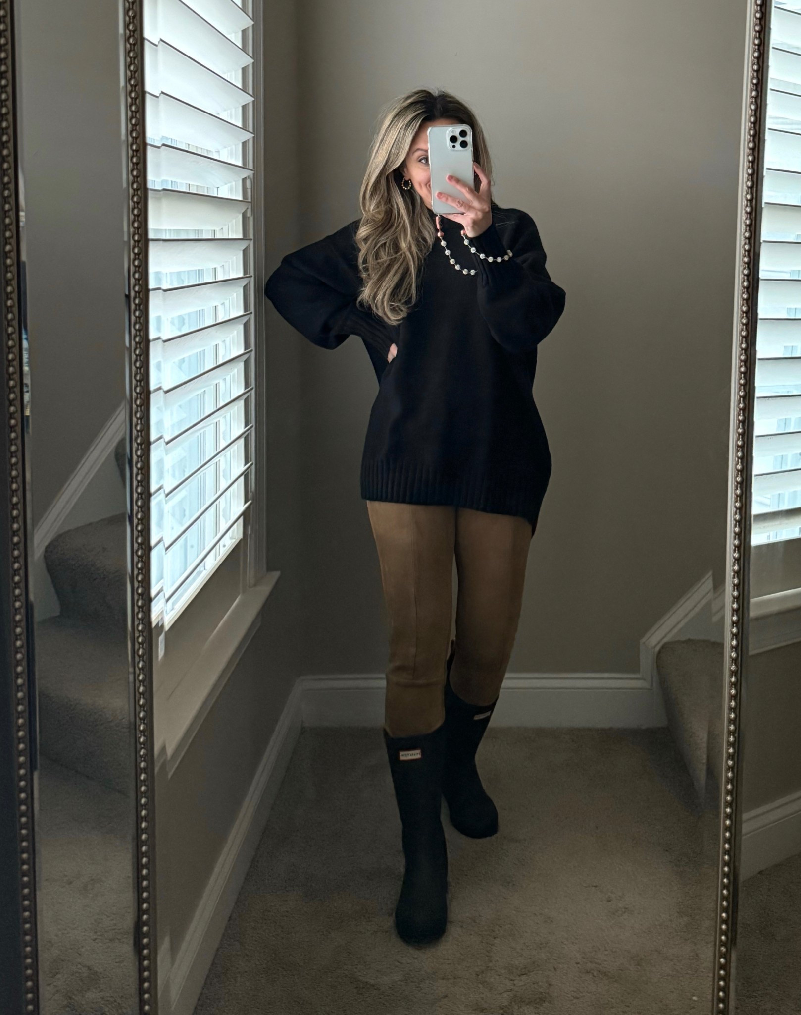 Casual winter outfit, oversized sweater 

#LTKootd #LTKGiftGuide #LTKmomlife