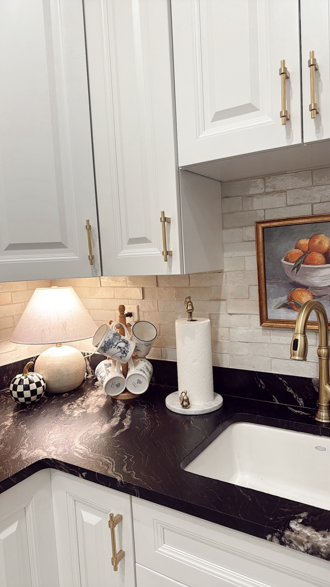 Blue and white mugs coffee mugs mug tree butler pantry coffee bar coffee mugs kitchen lamp target affordable home decor pottery barn 

#LTKHome #LTKFindsUnder50 #LTKSaleAlert