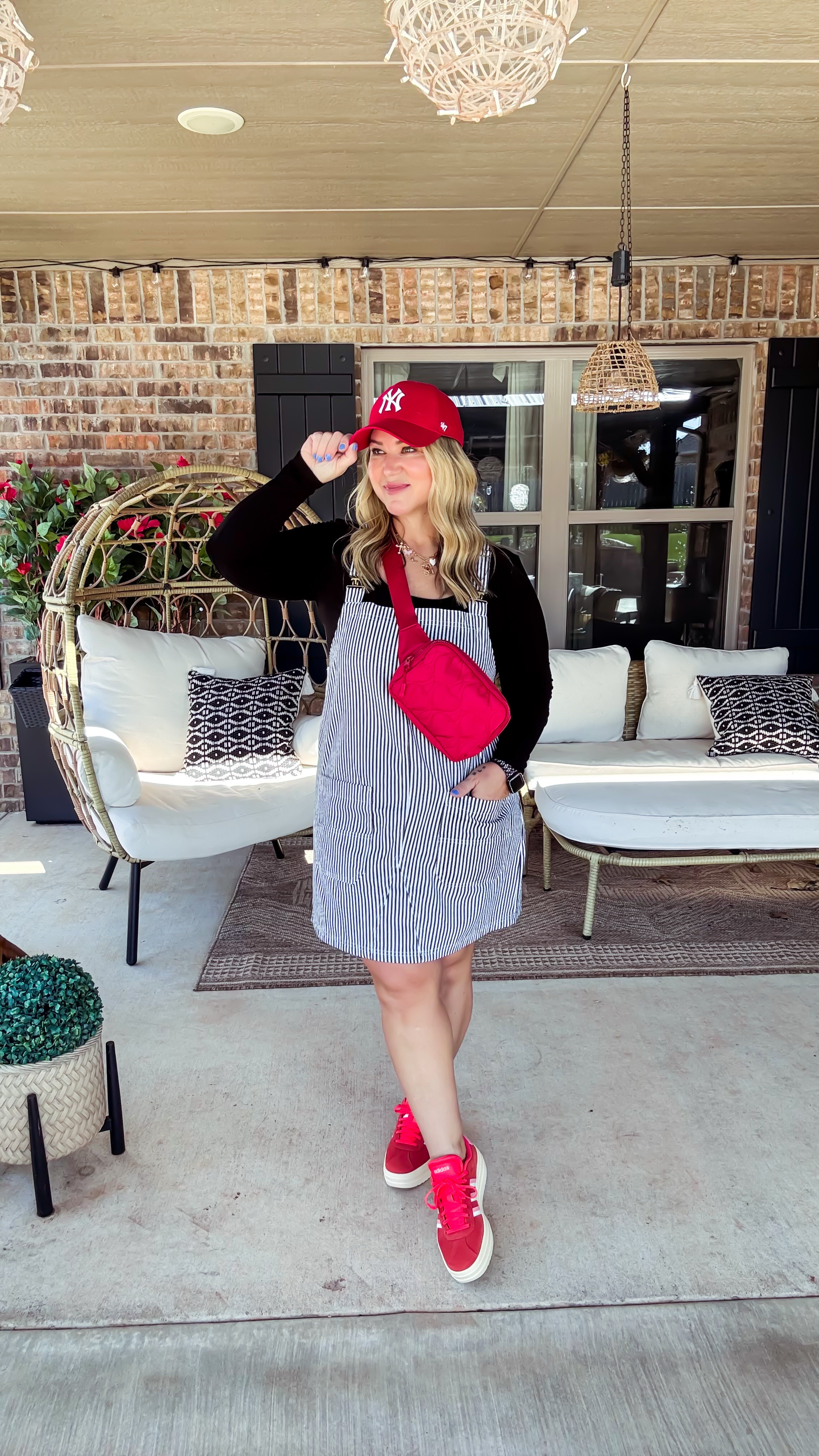 Size large in top and jumper. Shoes are tts 

#LTKMidsize #LTKOver40 #LTKStyleTip