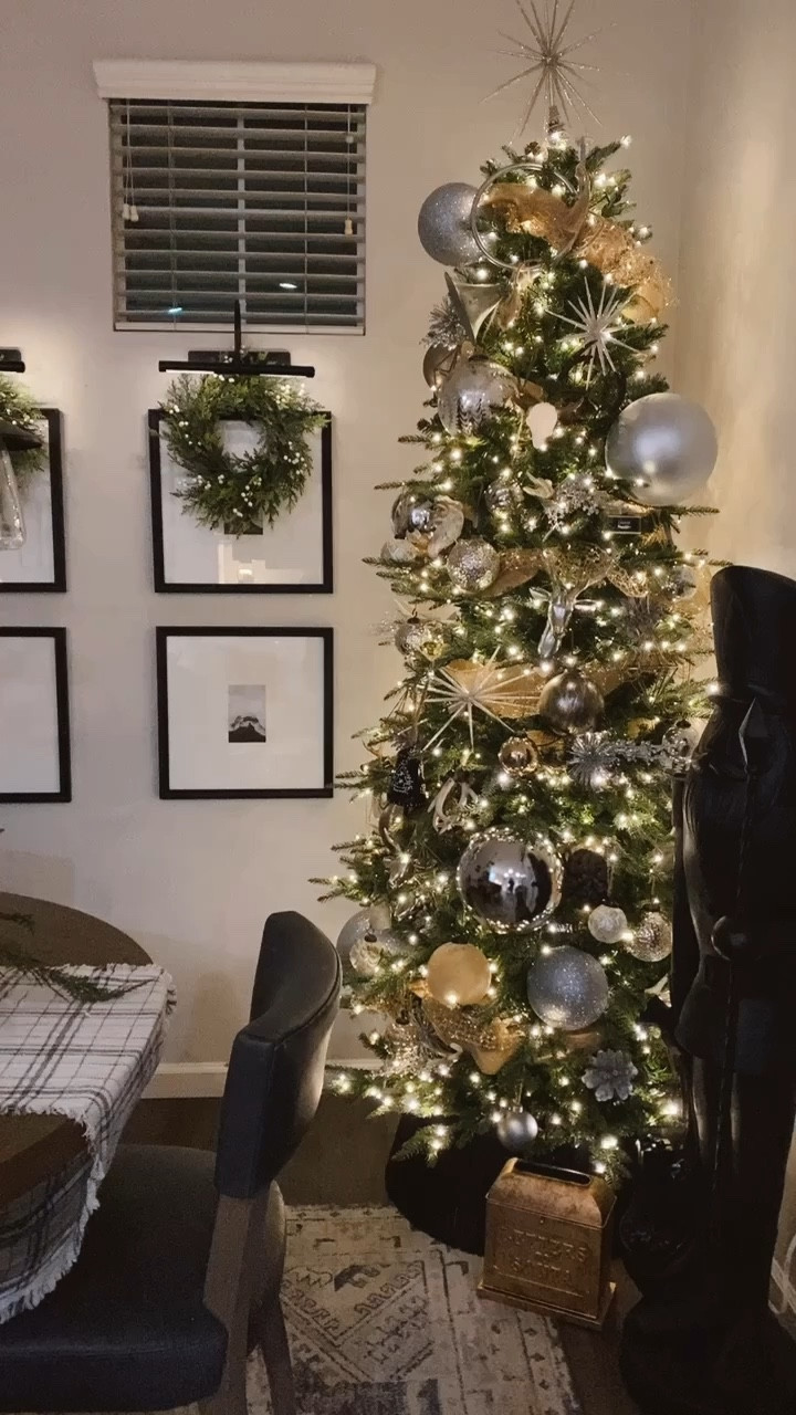 Neutral holiday home decor, Christmas tree styling, Home Depot viral tree, Pottery Barn, Crate & Barrel, Target, Amazon

#LTKhome #LTKSeasonal