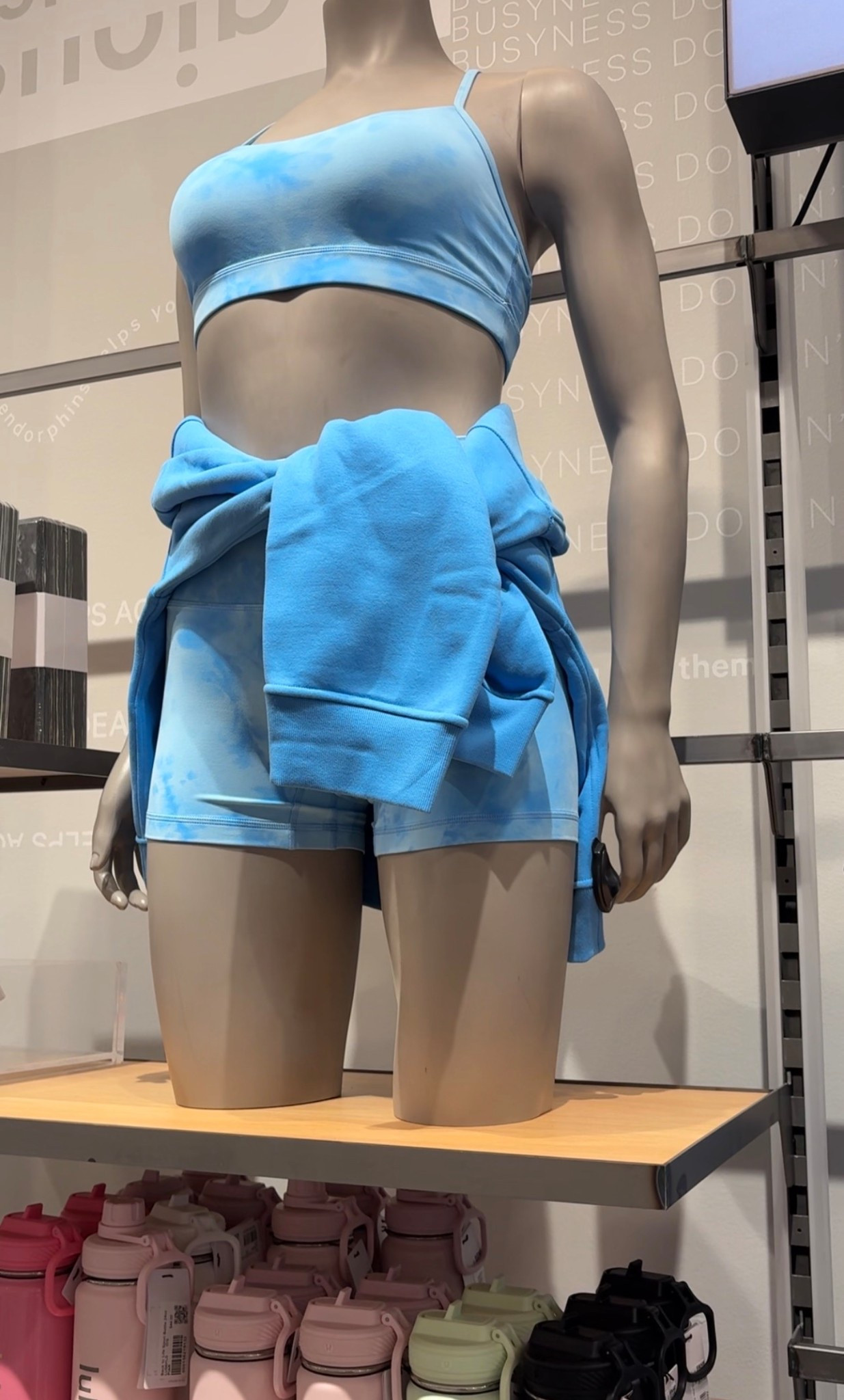 Lululemon ocean wave set

#LTKActive #LTKSeasonal #LTKootd