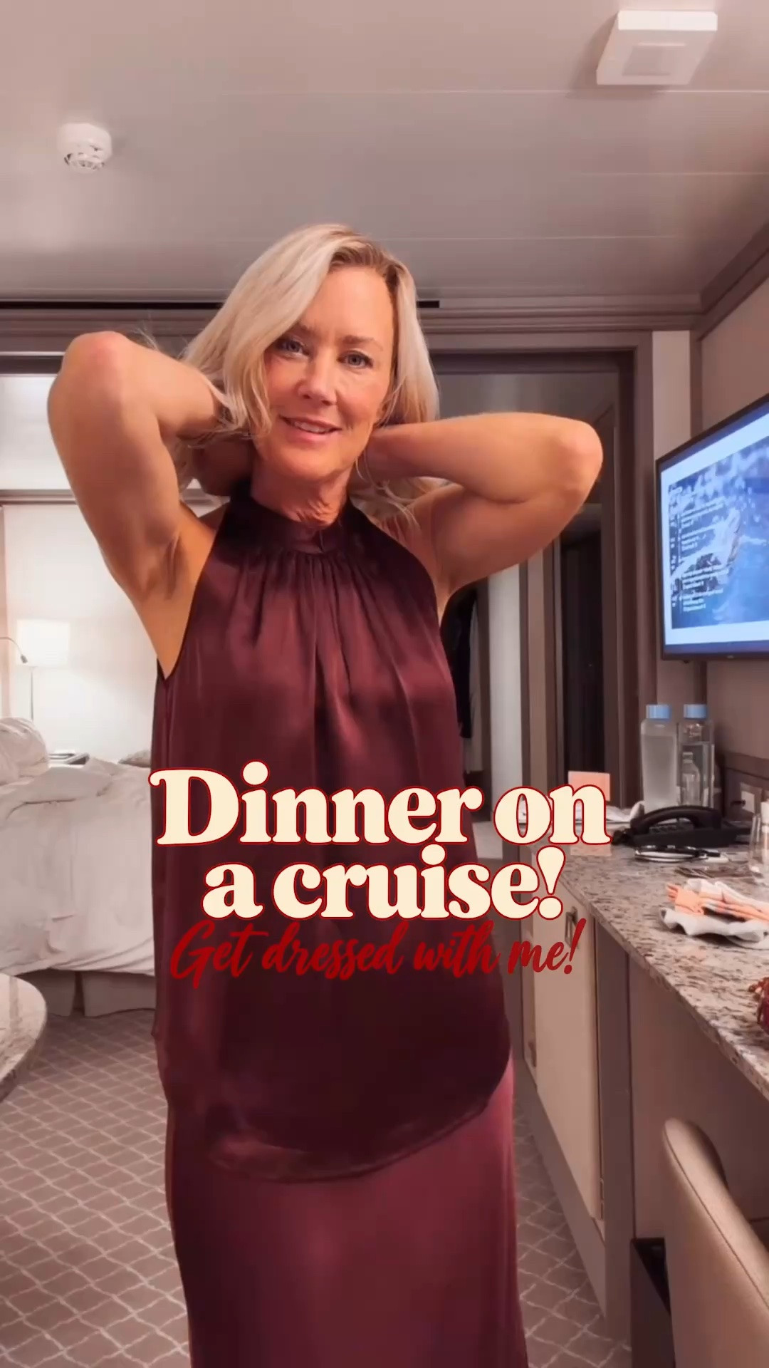 #GRWM for dinner on the cruise!

Top: xs
Skirt: xs