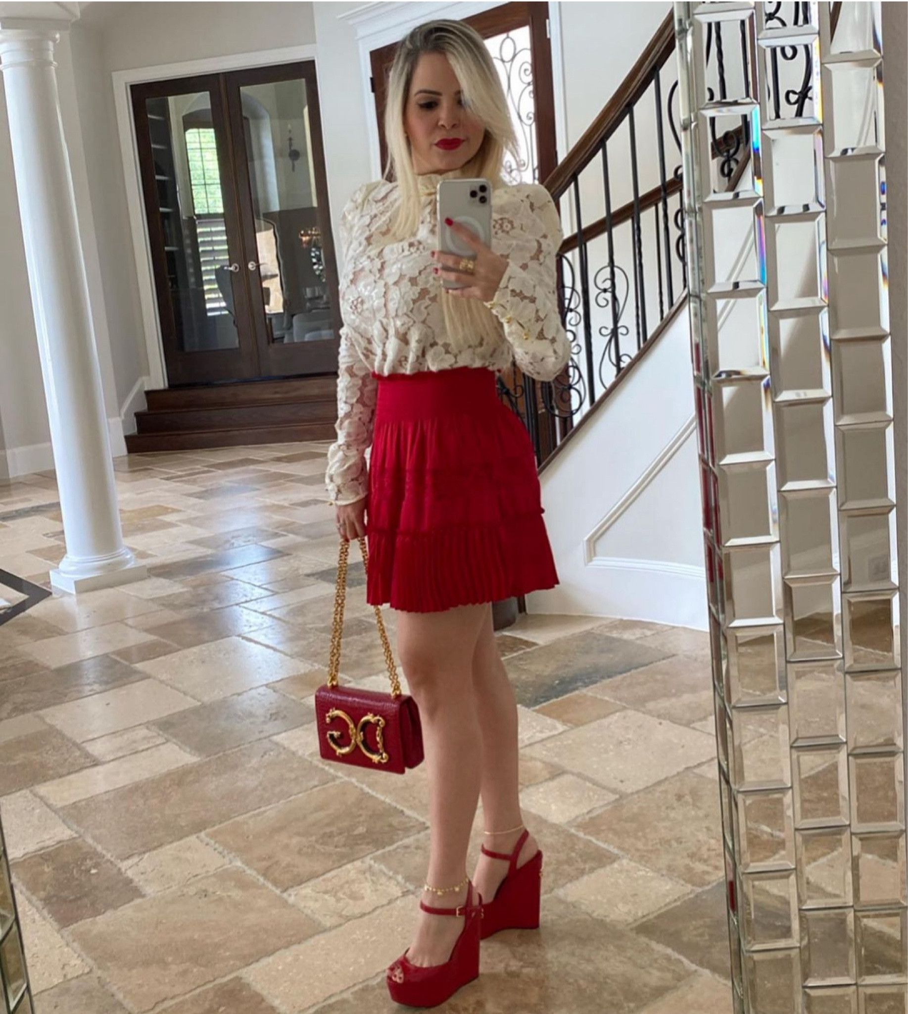 Rojo y blanco! Combinación perfecta 😍 

#LTKBeauty #LTKStyleTip