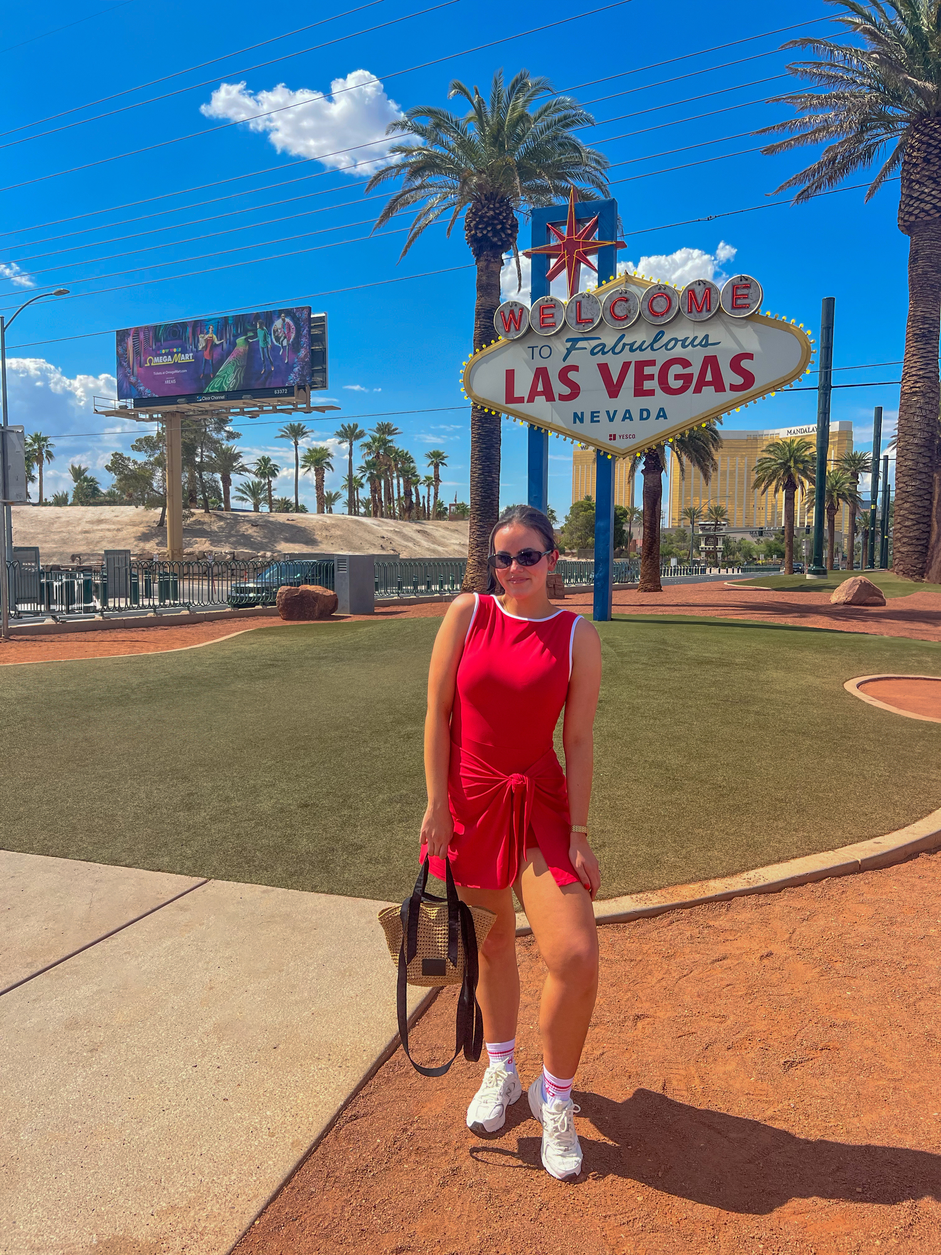 Travel style, athletic style, vacation style, Las Vegas ootd ❤️

#LTKSaleAlert #LTKActive #LTKStyleTip