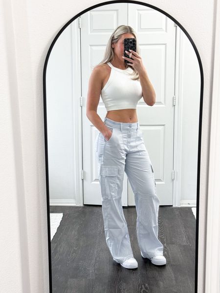  Casual style // summer casual outfit // cargo pants // cute casual outfit // summer trends // comfy outfit // 



#LTKstyletip #LTKfindsunder100 #LTKshoecrush