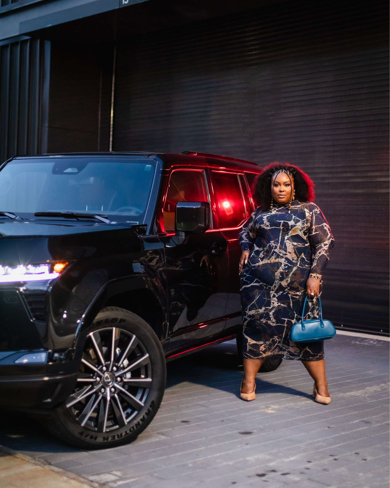 I linked and almost identical, dress, and other showstopping pieces! Curvy babes tap in!

#LTKMidsize #LTKPlusSize