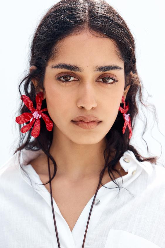 BEADED COMBINATION FLOWER EARRINGS | Zara US
