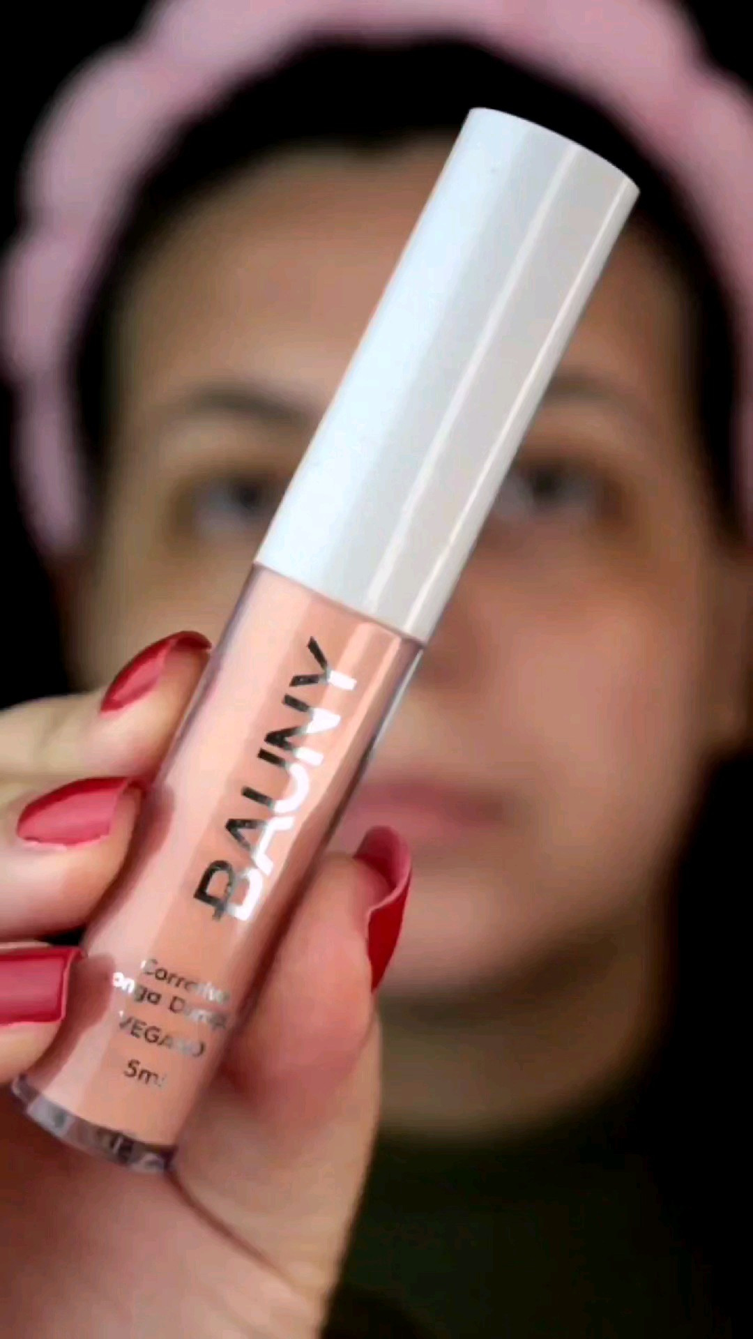 Maquiando as olheiras 

#LTKbrasil #LTKbeleza #LTKpromo