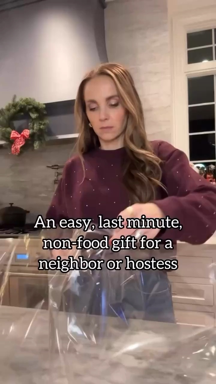 Easy last minute gift for neighbors and friends 

#LTKGiftGuide #LTKHoliday #LTKFindsUnder50