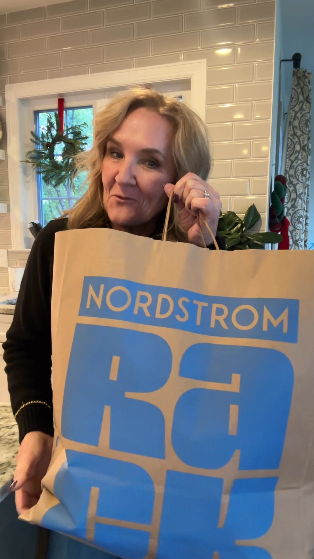 Gifting with Nordstrom Rack 

Great affordable finds! Get those lists checked off! 
Gift for him gifts for her gifts for dad gifts for mom 



#LTKHoliday #LTKFindsUnder100 #LTKGiftGuide
