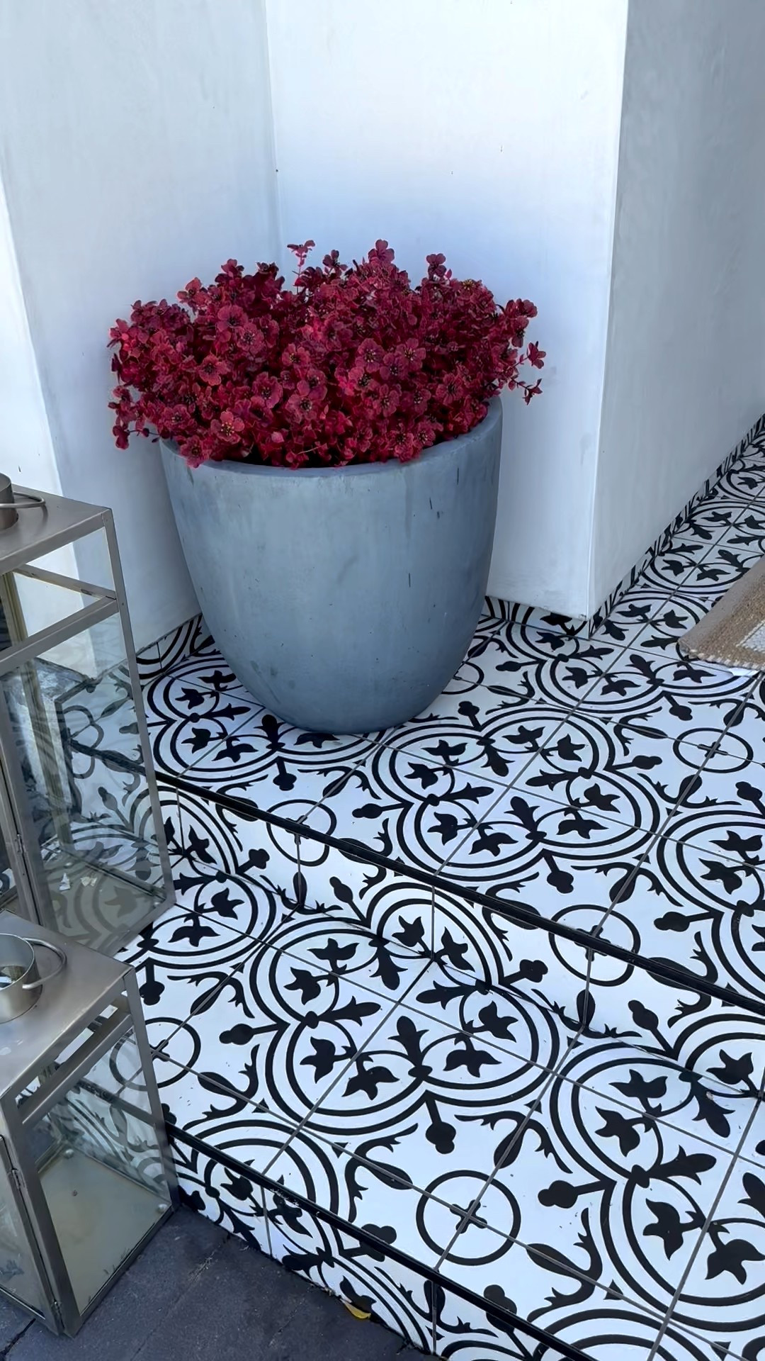 Love these UV resistant boxwoods for Fall. How would they know?

#LTKHome #LTKFindsUnder50 #LTKSeasonal