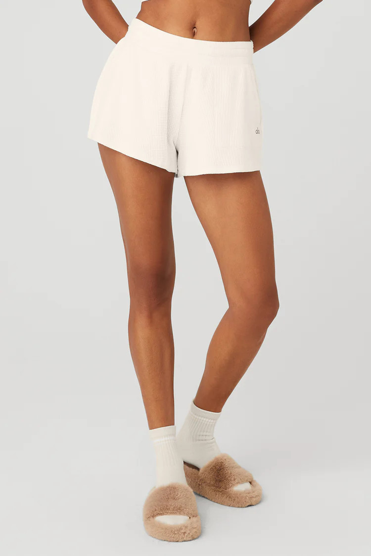 Waffle High-Waist Weekend Escape Short | Alo Yoga (US)