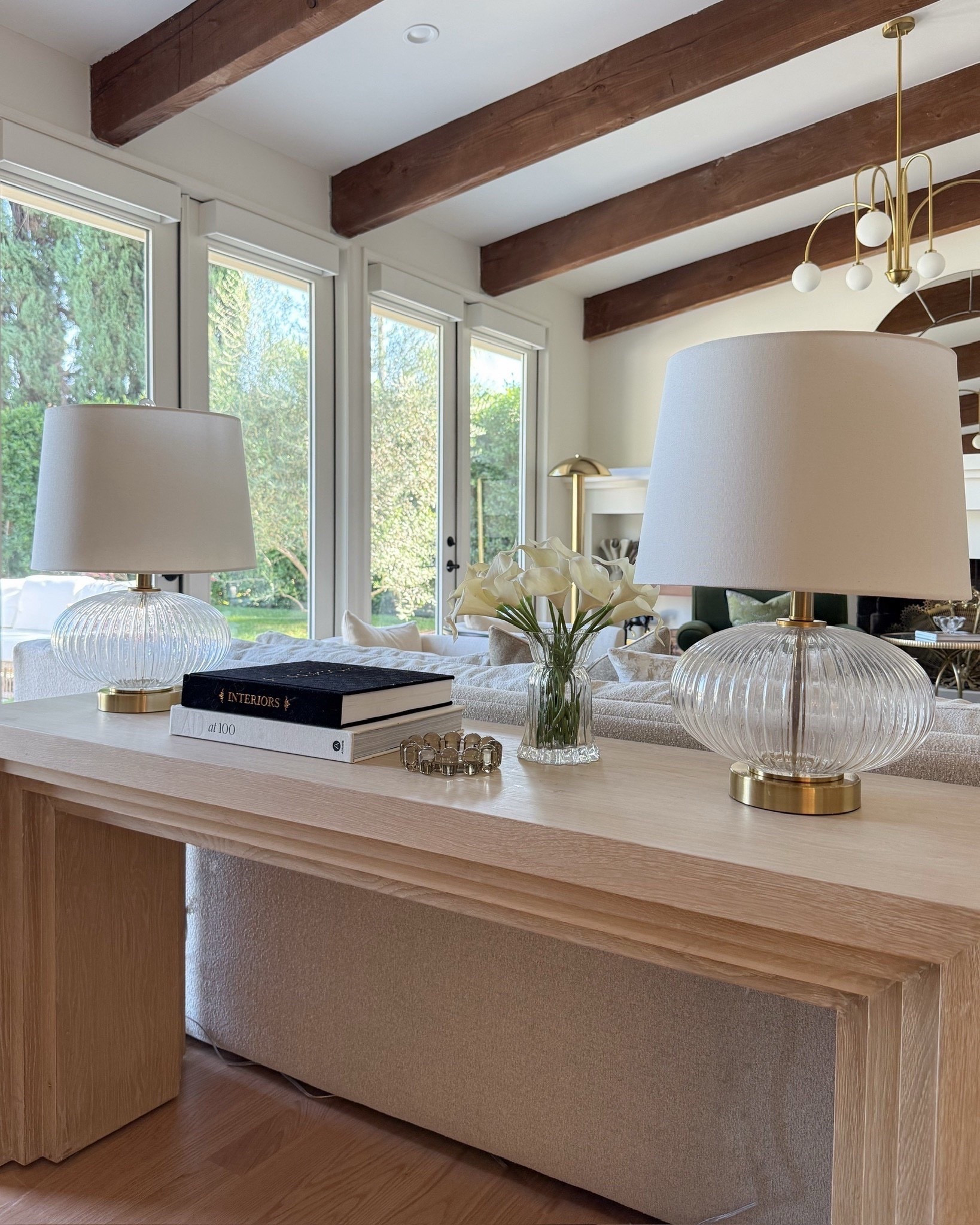 These new table lamps are absolutely stunning! They come in a set of 2 or on their own, have built in charging ports, and are beautiful quality!

#LTKFindsUnder100 #LTKHome #LTKStyleTip