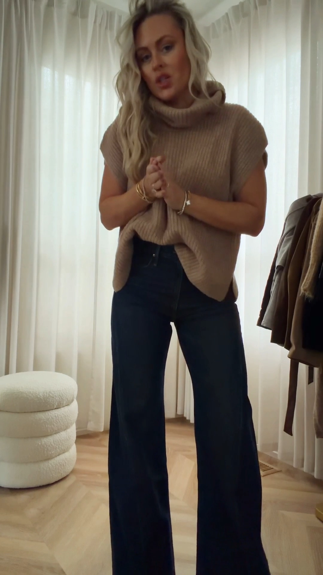 The jeans that broke the internet are back in a new wash 👀 but I need to know… are we doing the scarf trend or NO?

Fall denim. Date night. Sweater. Scarf belt Trend. ￼