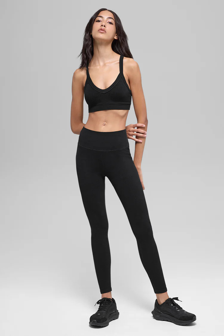 Model is 5'10.5” wearing XSModel is 5'10.5” wearing XSWearing Size Extra SmallModel is 5'10.5... | Alo Yoga (US)