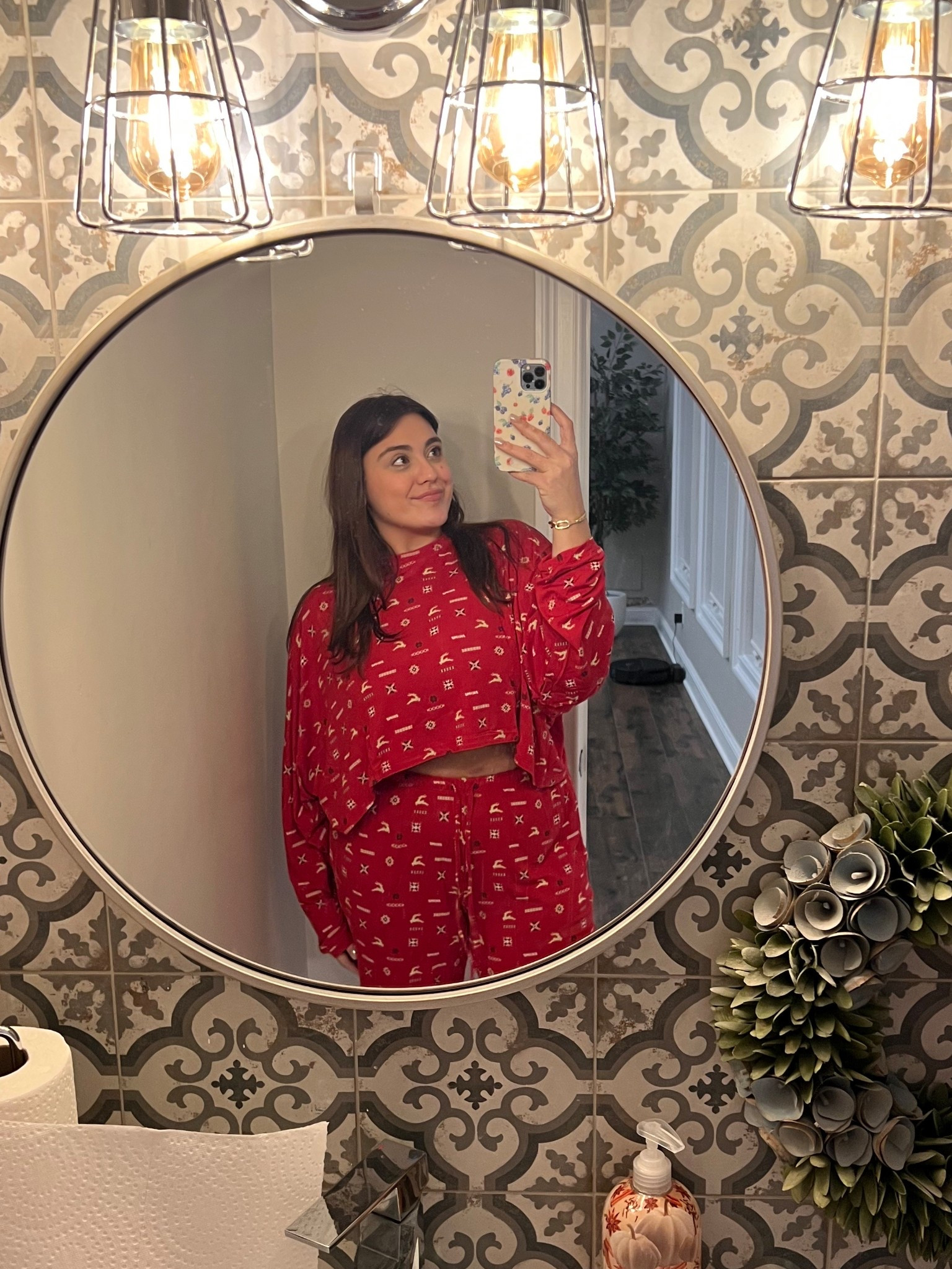 Skims
Holiday pajamas 30% off for cyber Monday ♥️

#LTKHoliday #LTKGiftGuide #LTKCyberWeek