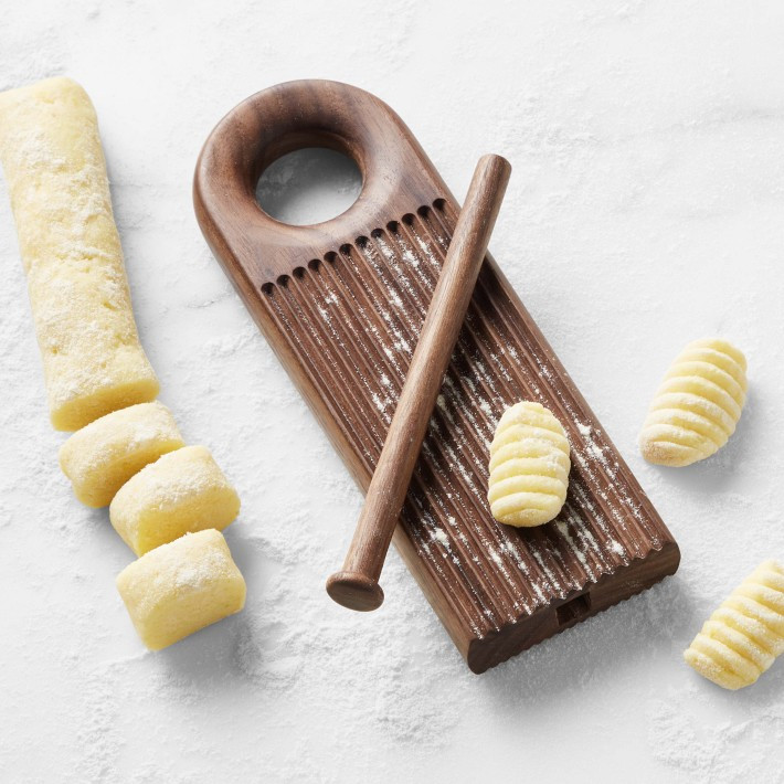 Williams Sonoma Gnocchi Board with Dowel | Williams-Sonoma