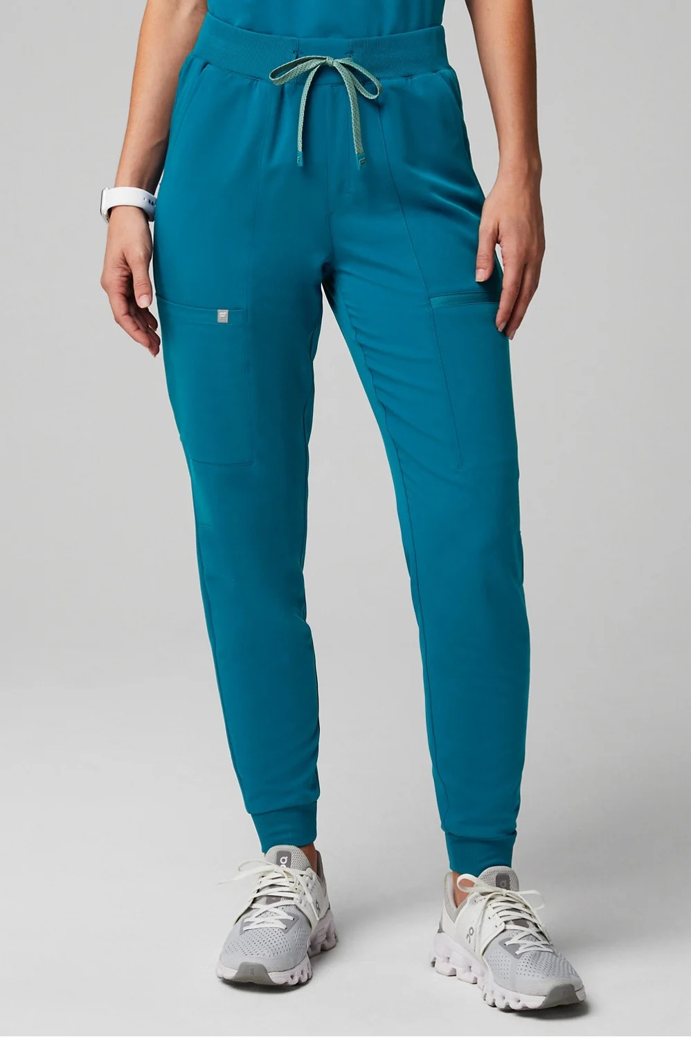 On-Call Scrub Jogger | Fabletics - North America