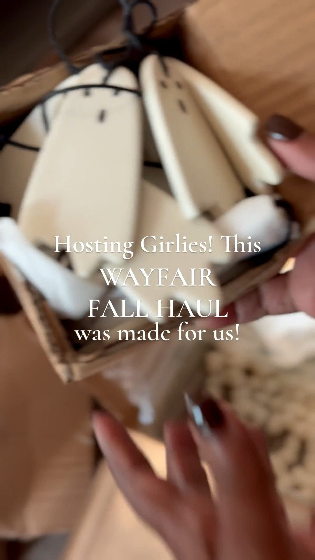 Fall hosting 🍂 but make it chic 🤍🖤


Hosting, Fall Haul, Halloween Party, Parties, Fall Parties, Hosting Idead 

#LTKParties #LTKHome