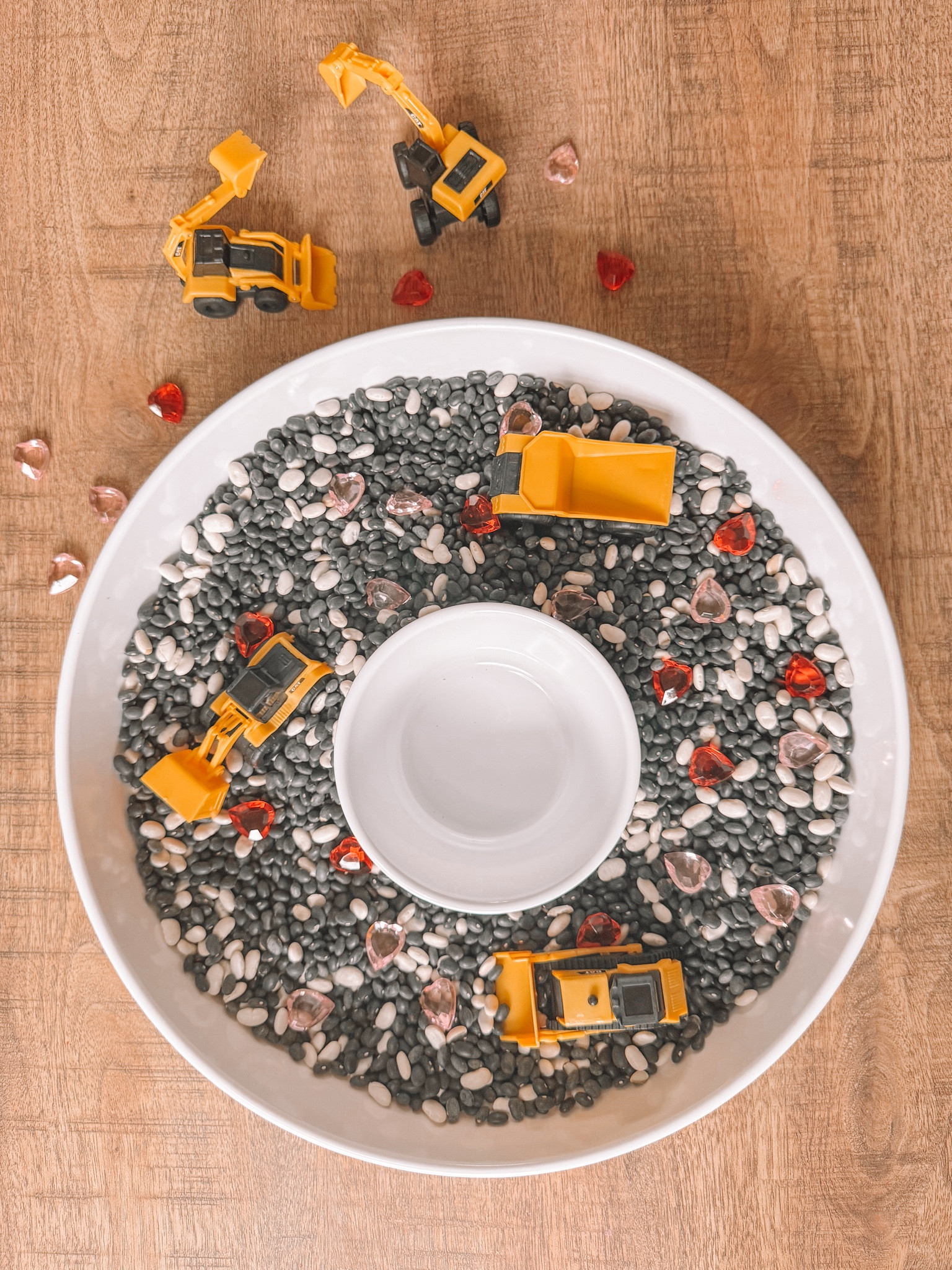 “I dig you” sensory bin ❤️🚜

#LTKKids #LTKFamily #LTKSeasonal