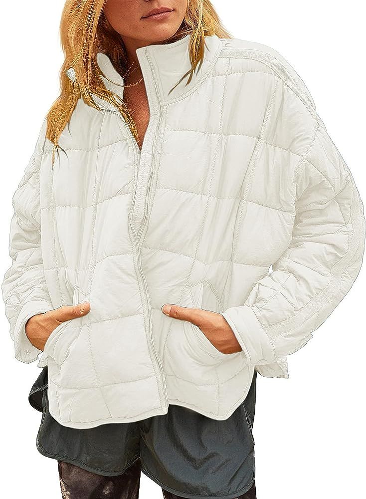 Womens Quilted Puffer Jackets Lightweight Zipper Short Padded Coat With Pockets | Amazon (US)
