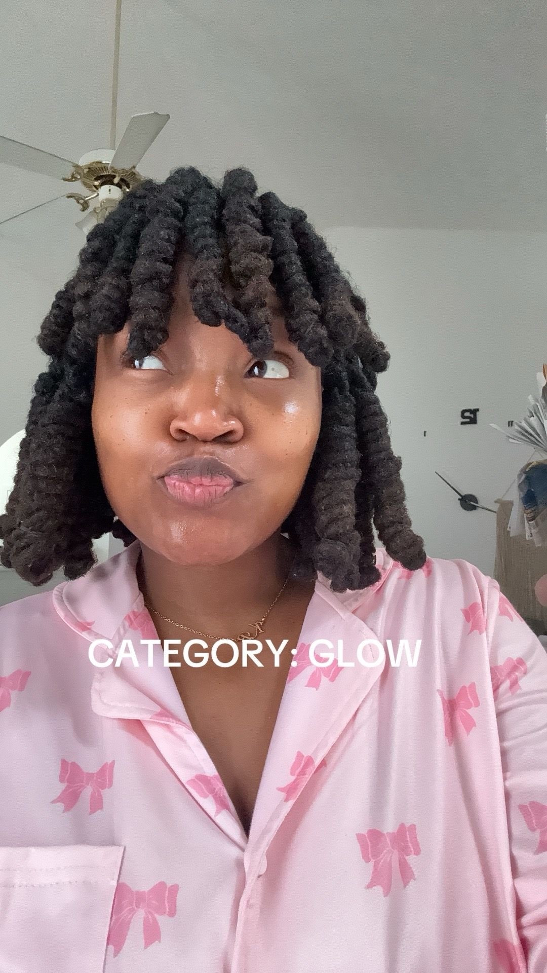 No, you guys… winter dryness is REALLLL 😩❄️

Between the cold air AND sweating a lot during my workouts, my skin has been EXTRA EXTRA EXTRA dry — like flaking, tight, uncomfortable dry. So this week I decided to stop playing and give my skin some SERIOUS TLC.

I’ve been super intentional about:
• Eating more fruits
• Drinking more juices
• Prioritizing hydration all day
• Using products that actually agree with my skin instead of forcing what isn’t working

And listen… 7 days in my skin feels so hydrated, so soft, and is literally GLOWING ✨
No flakes. No tightness. Just calm, nourished, happy skin.

This is your reminder that winter skin needs extra love — inside AND out. When you support your body, your skin will always respond.

#WinterSkinCare #DrySkinStruggles #SkinTLC #GlowingSkin #HydratedSkin #SkincareJourney #HealthySkinHabits #JuicingForSkin #SelfCareSeason #LTKBeauty #LTKSkincare #SkinGlowUp

#LTKBeauty #LTKselfcare #LTKValentine