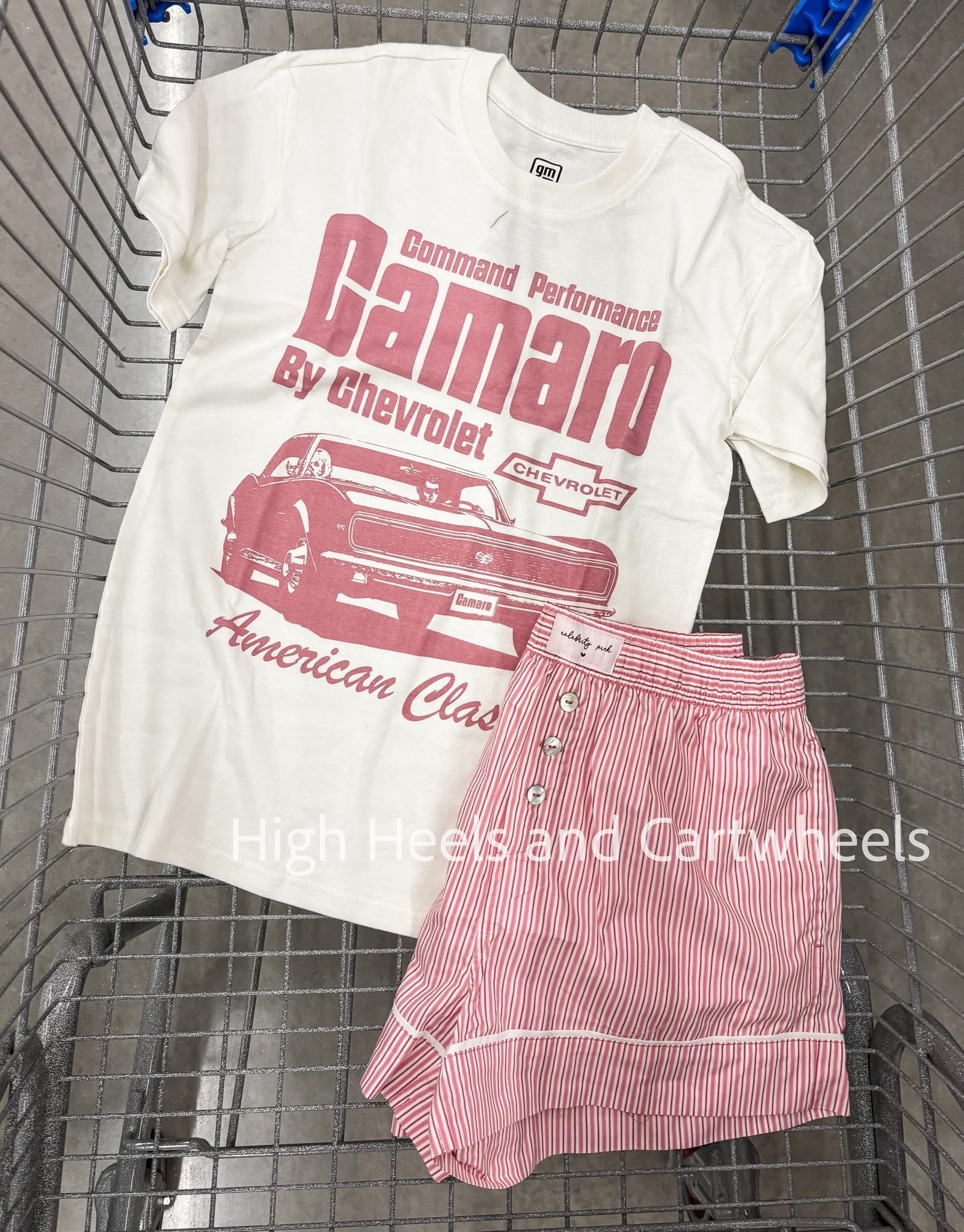 This shirt and shorts combo is too cute! Loving all the pink!