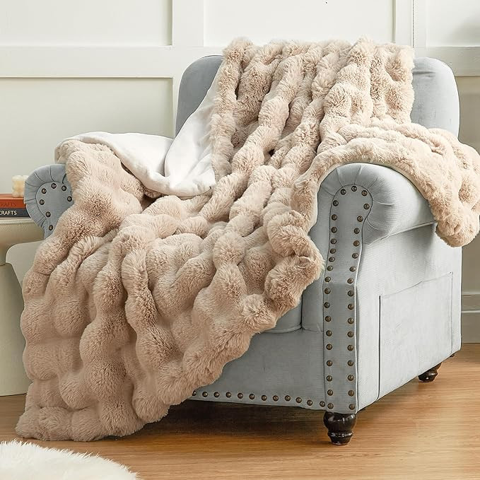 Plush & Plaid Faux Fur Throw Blanket for Couch Sofa, Fuzzy Soft Thick Bubble Blanket for Bedroom ... | Amazon (US)