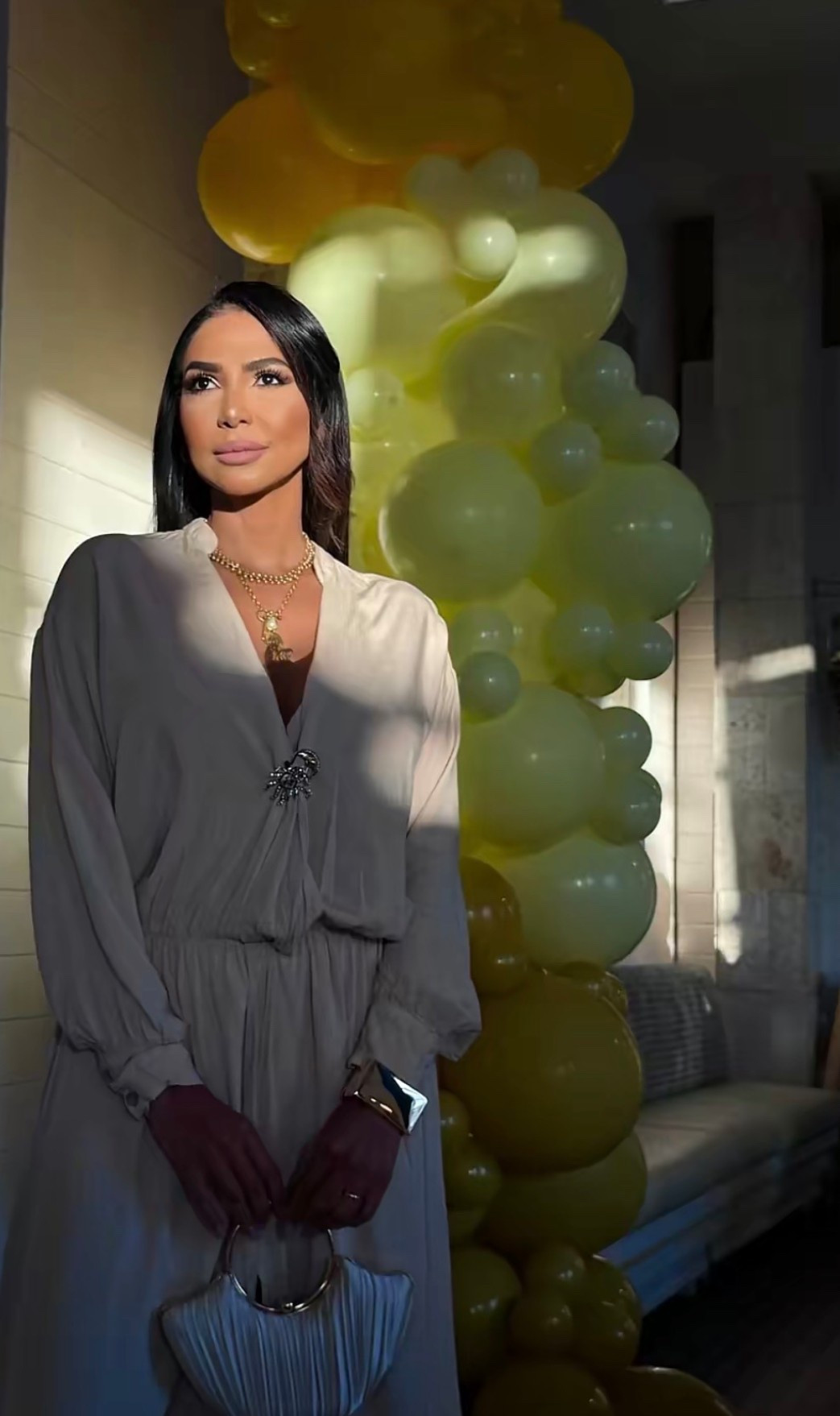 El tipo de look que siempre eleva tu presencia 🙌🏾

La elegancia no es tendencia, es identidad!! 

Invierte en piezas que te hagan sentir poderosa.

#LTKSpringSale #LTKdayinmylife #LTKootd