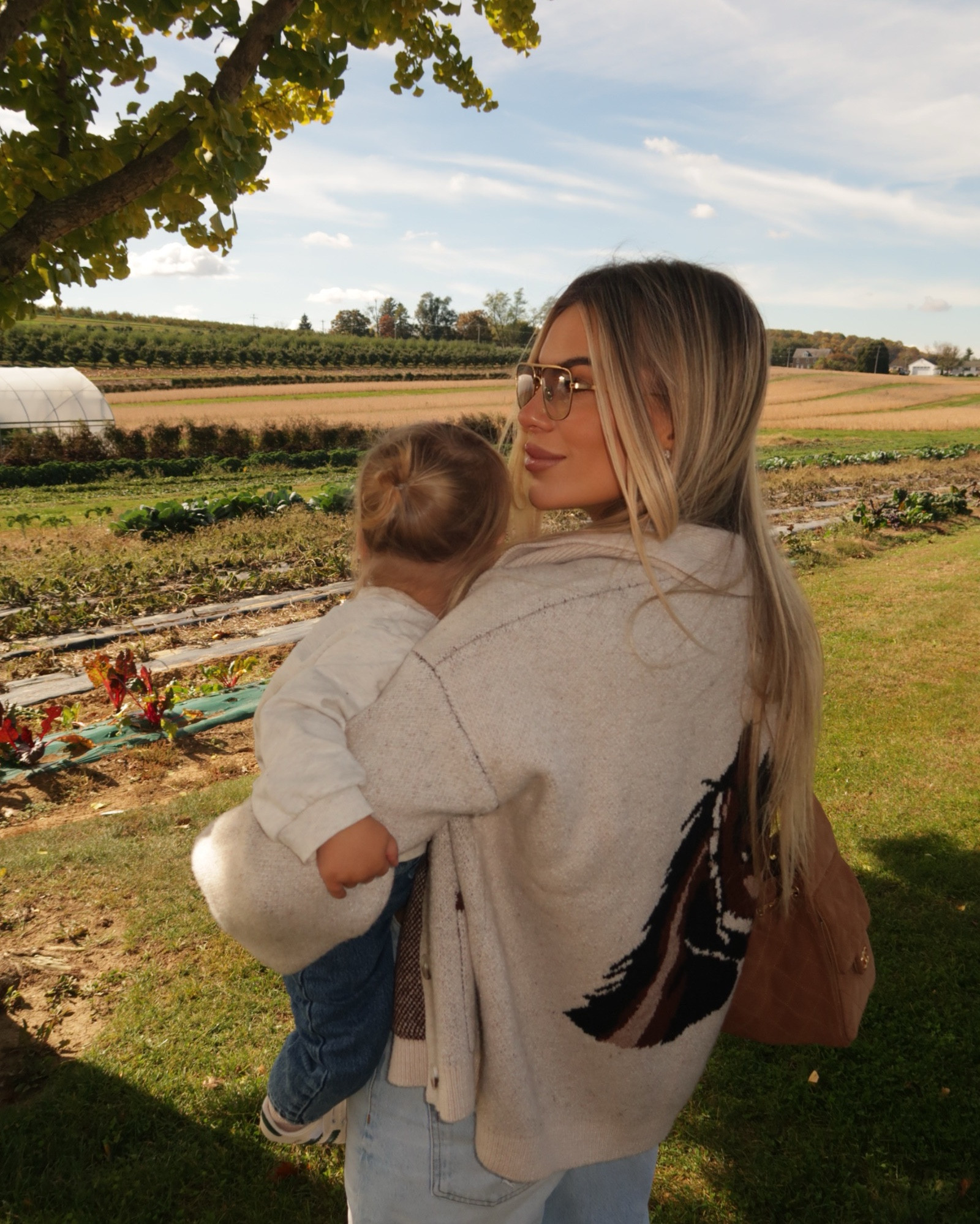 Horsing around 🙃🐴
 
Wearing size xs/s 
Preorder only but worth the wait 