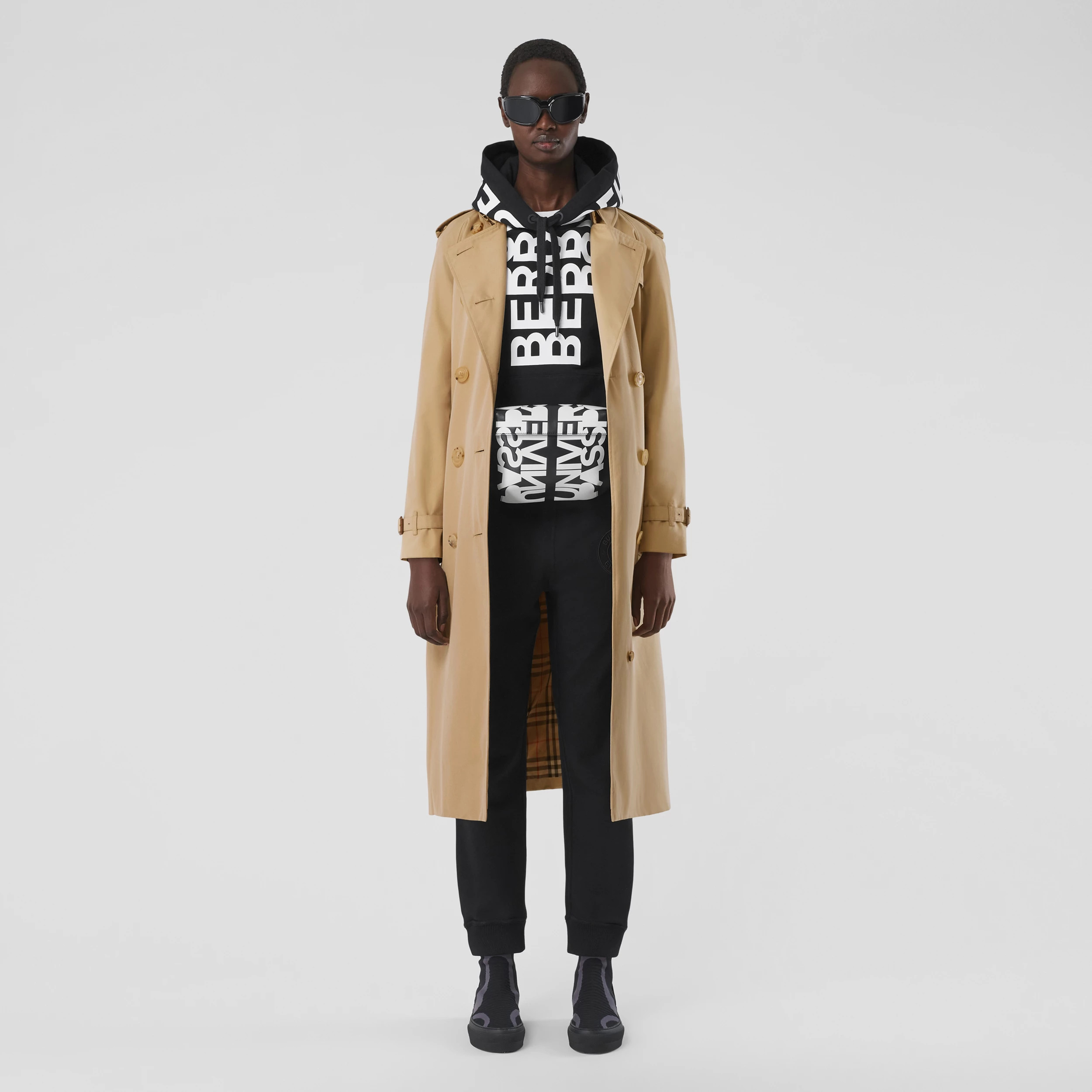 The Long Waterloo Heritage Trench Coat in Honey - Women | Burberry® Official | Burberry (US)