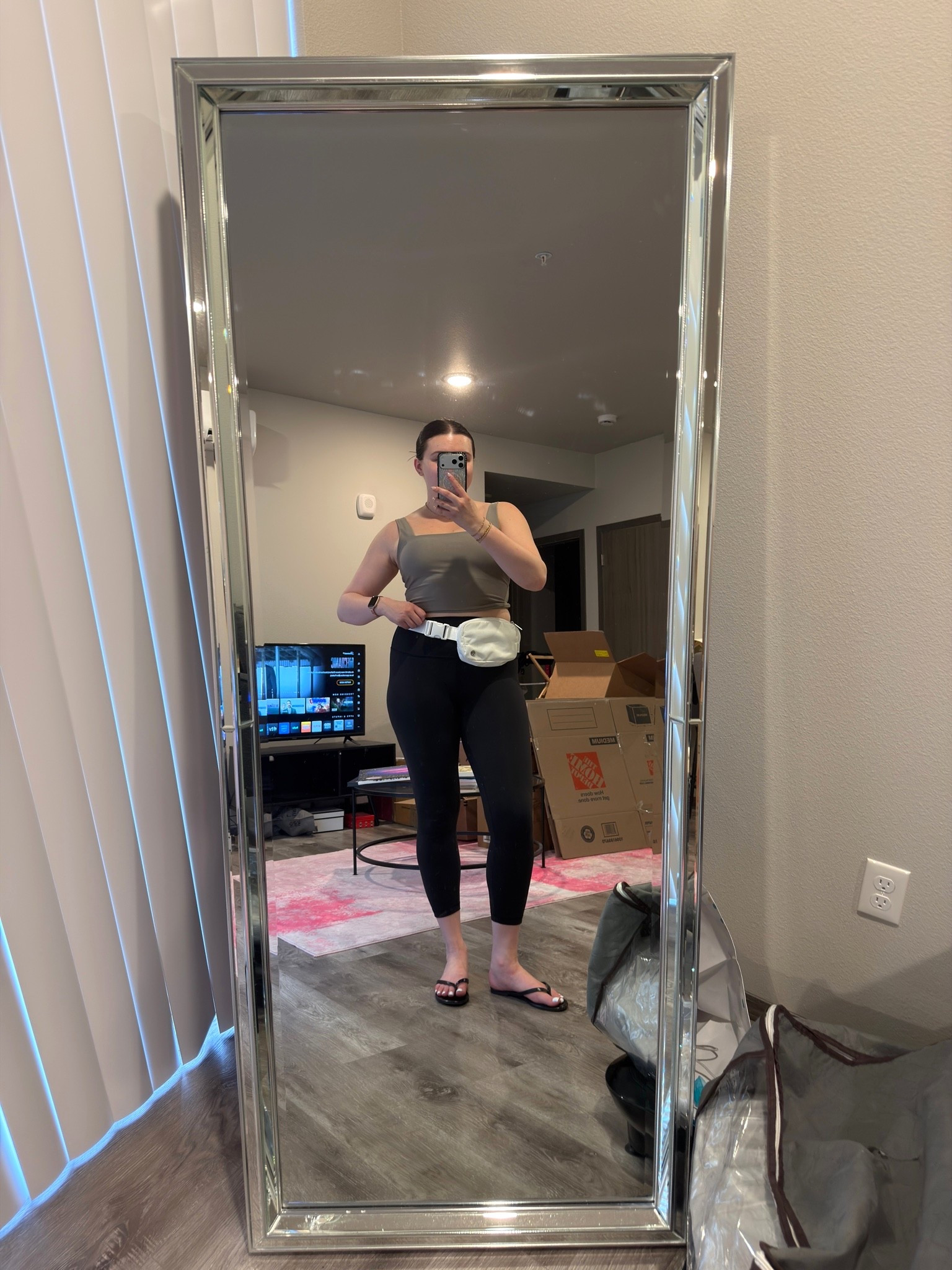 I have been loving walks in my community and this outfit was the perfect one for a stroll! Definitely got rained on a bit in this but what can you do 😅

I’m wearing a M tank, size 10 leggings and size 9 sneakers

#LTKfitnessgoals #LTKselfcare #LTKMidsize