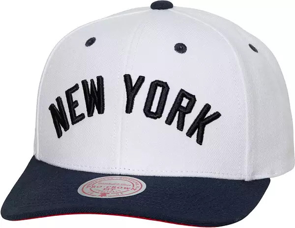 Mitchell & Ness New York Yankees White Coop Evergreen Snapback Hat | Dick's Sporting Goods | Dick's Sporting Goods