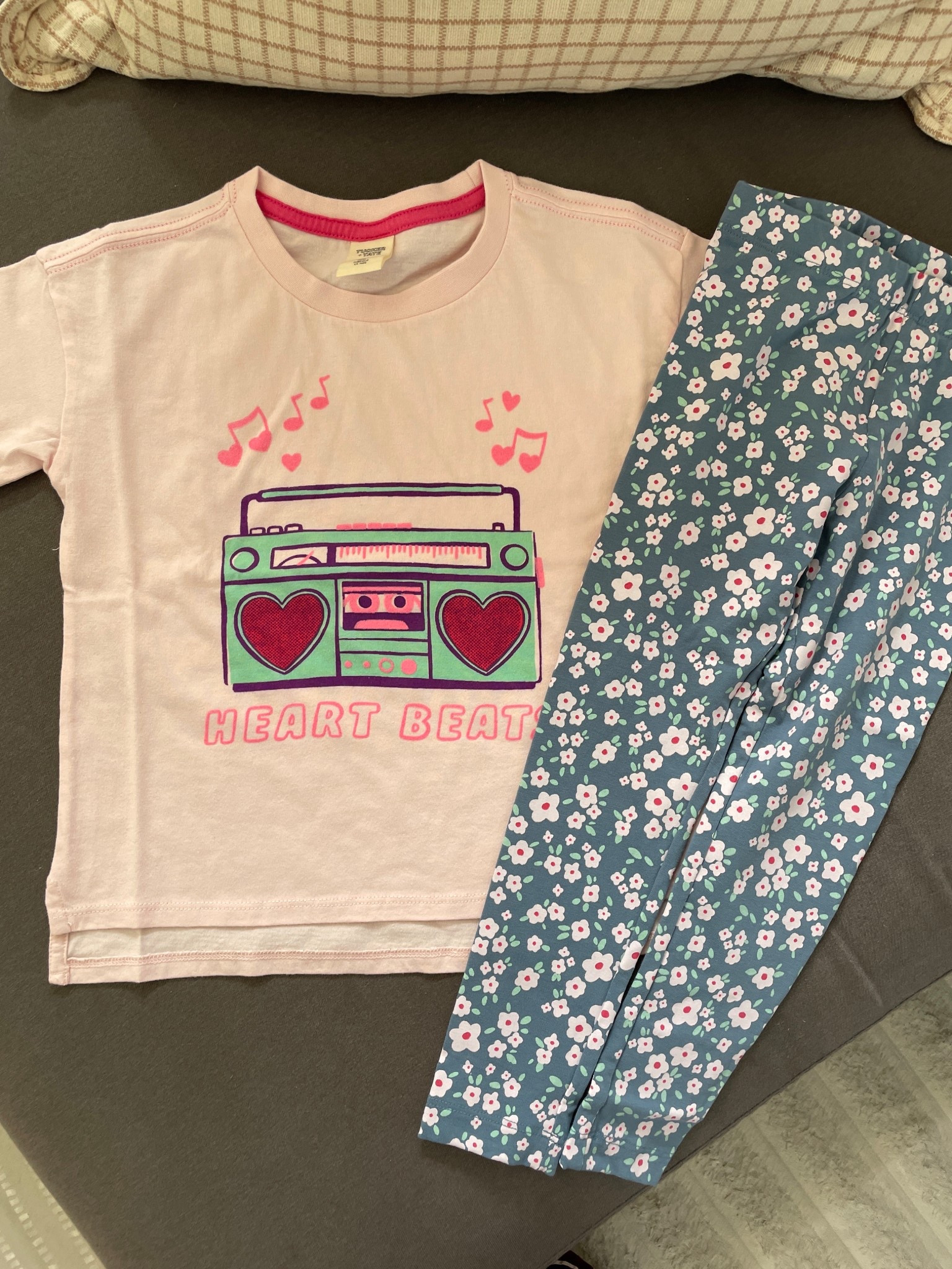 Nsale toddler girl finds
Love this cute tee + leggings 
Tucker + Tate
Nordstrom anniversary sale


#LTKKids #LTKSaleAlert #LTKFindsUnder50