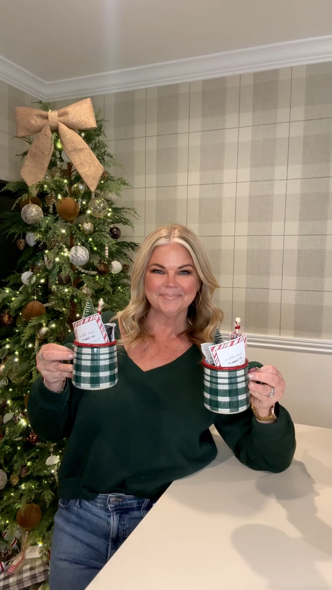 These plaid mugs are so cute! Just add a few items & your set! Happy Gifting🎁🎄

#LTKSeasonal #LTKHoliday #LTKGiftGuide