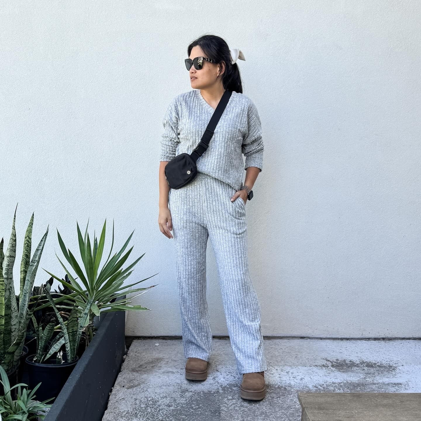 It’s always fun in pajamas. 😎

I think it was pajama day at my daughter’s school today, but she wore sweatpants. Mom wore the pajamas. 

𝐎𝐔𝐓𝐅𝐈𝐓 𝐃𝐄𝐓𝐀𝐈𝐋𝐒:
Set: @amazon ; Shoes: @ugg ; Bag: @lululemon 

#osipmatchingsets #fallstyleinspo #realoutfits #stylediary