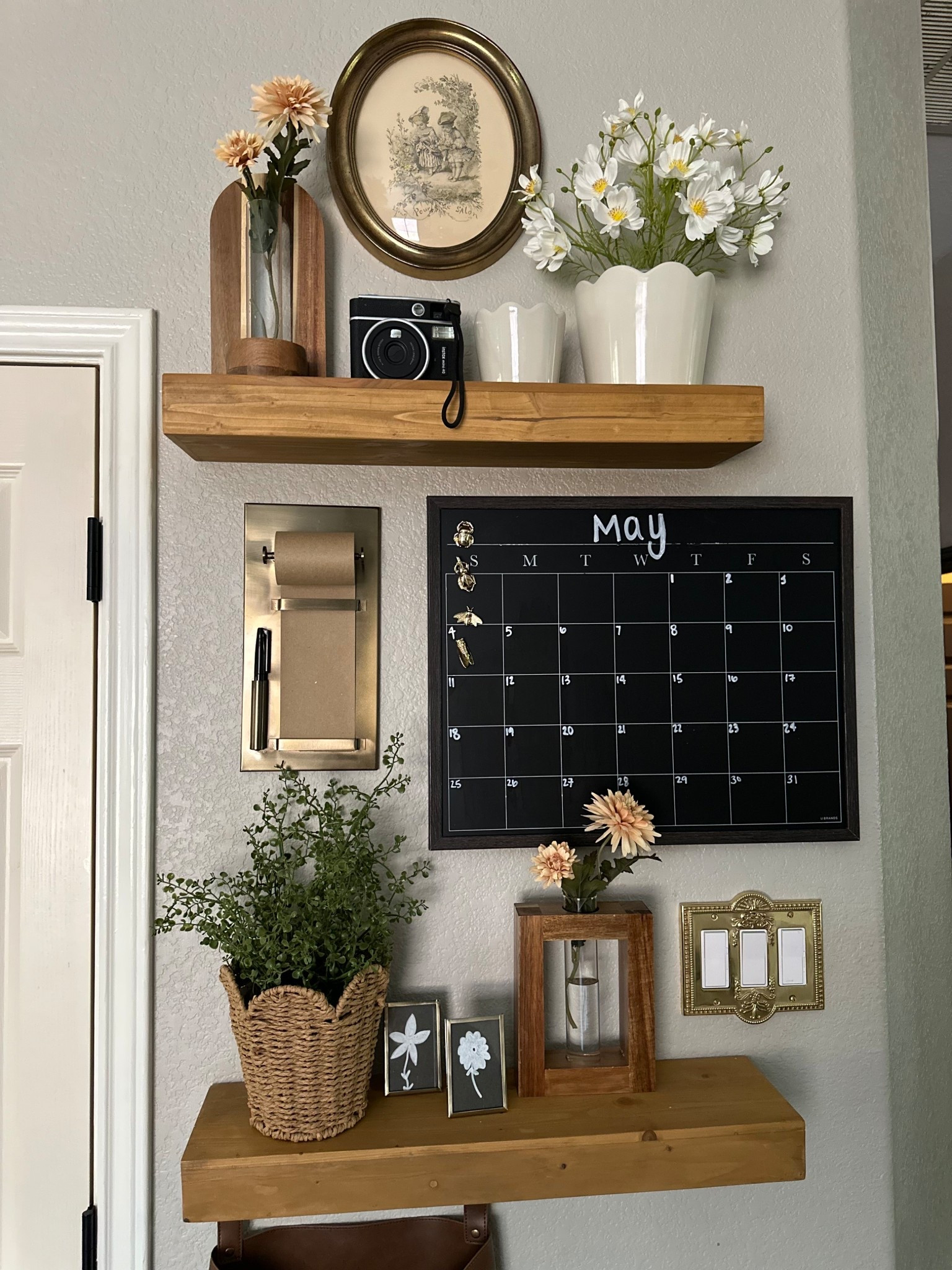 Command center styling this month! Summer vibes! 🤌🏼🌻☀️☀️

#LTKStyleTip #LTKSeasonal #LTKHome