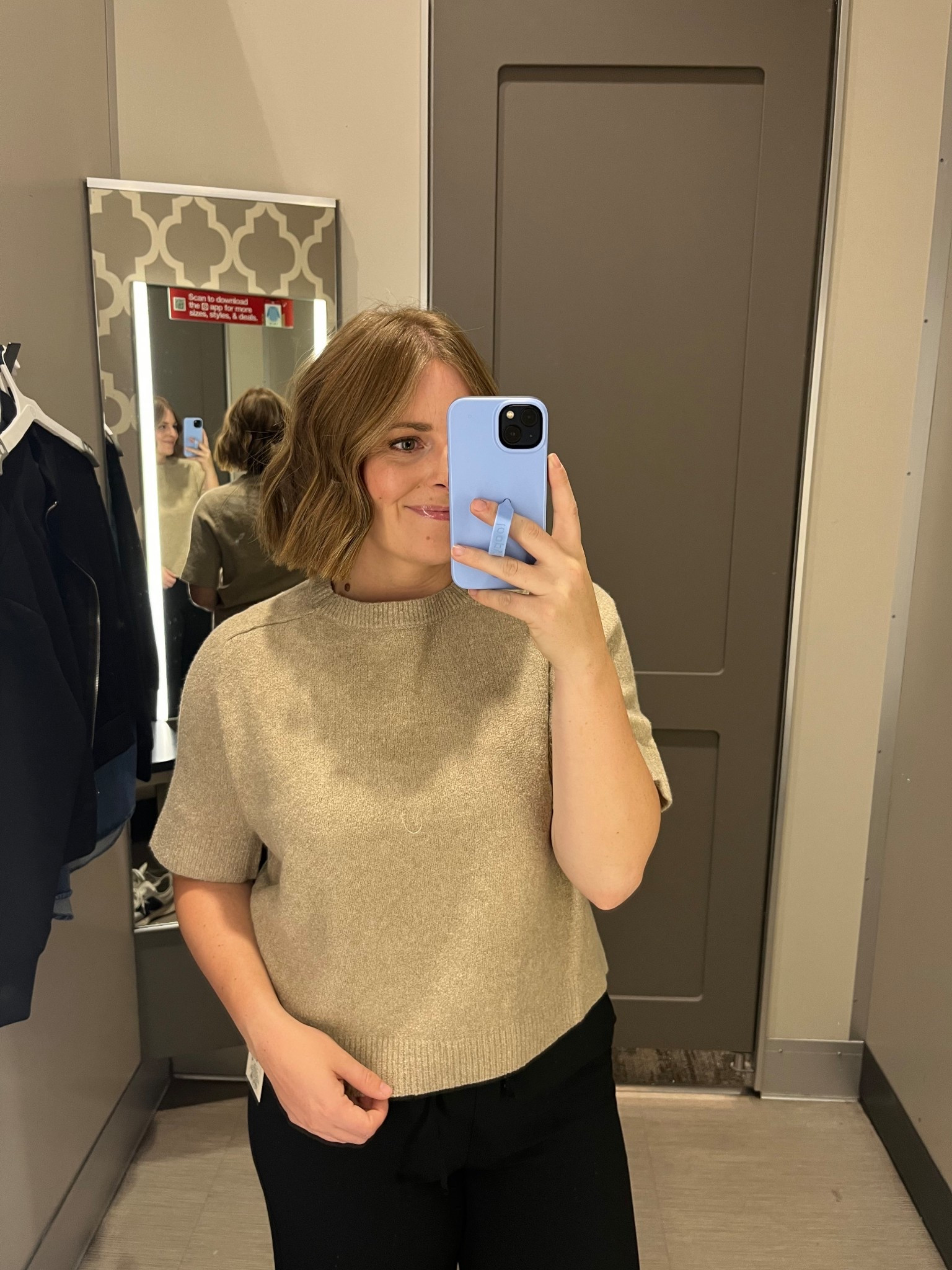 New short sleeve sweater at Targett

#LTKSeasonal #LTKMidsize #LTKFindsUnder50