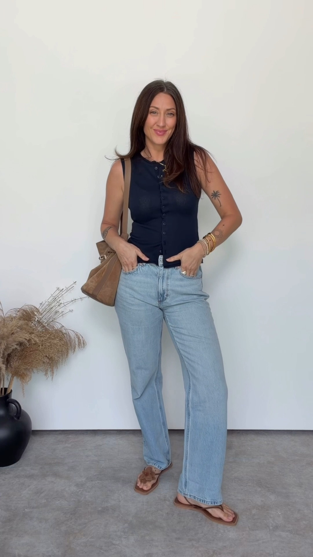 I had to do one size up for the jeans, I’m in the 28”. I definitely suggest sizing up! I’m wearing a small for the top

#LTKootd
