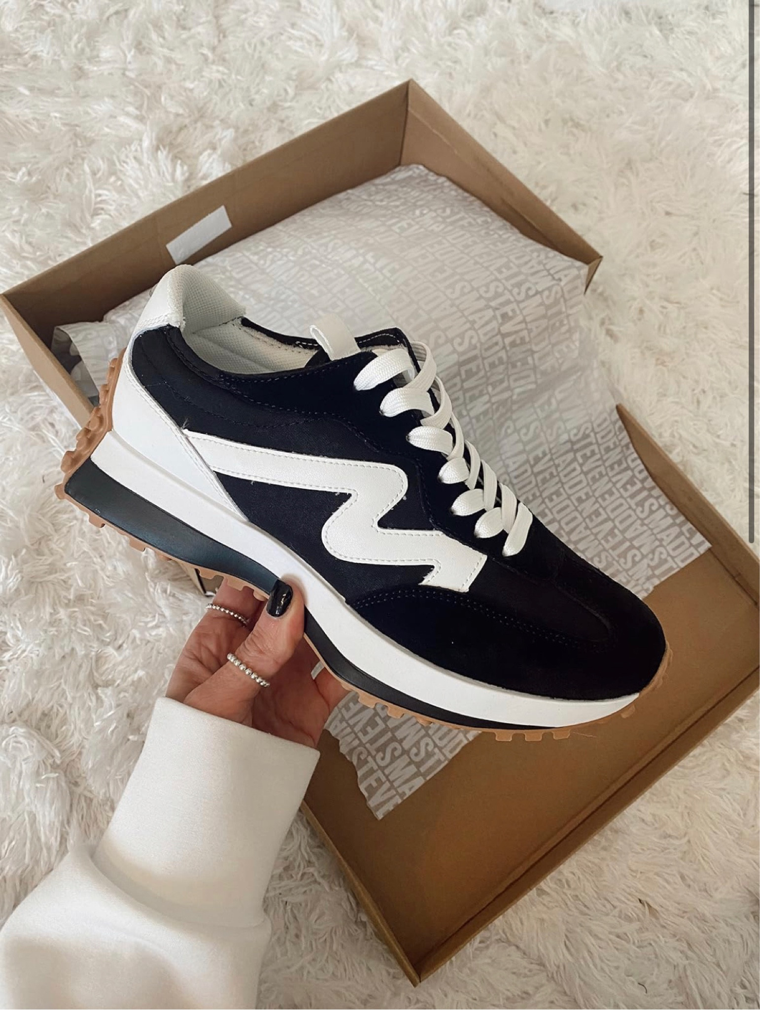 These Steve Madden Sneakers are excellent.  All I’ve been wearing super comfy.  Absolutely 👌🏻 comfortable.  Run true to size !



#womensshoes #sneakers #womensshoes #womrnssneakers #nesrinavina

#LTKshoecrush #LTKU #LTKSeasonal