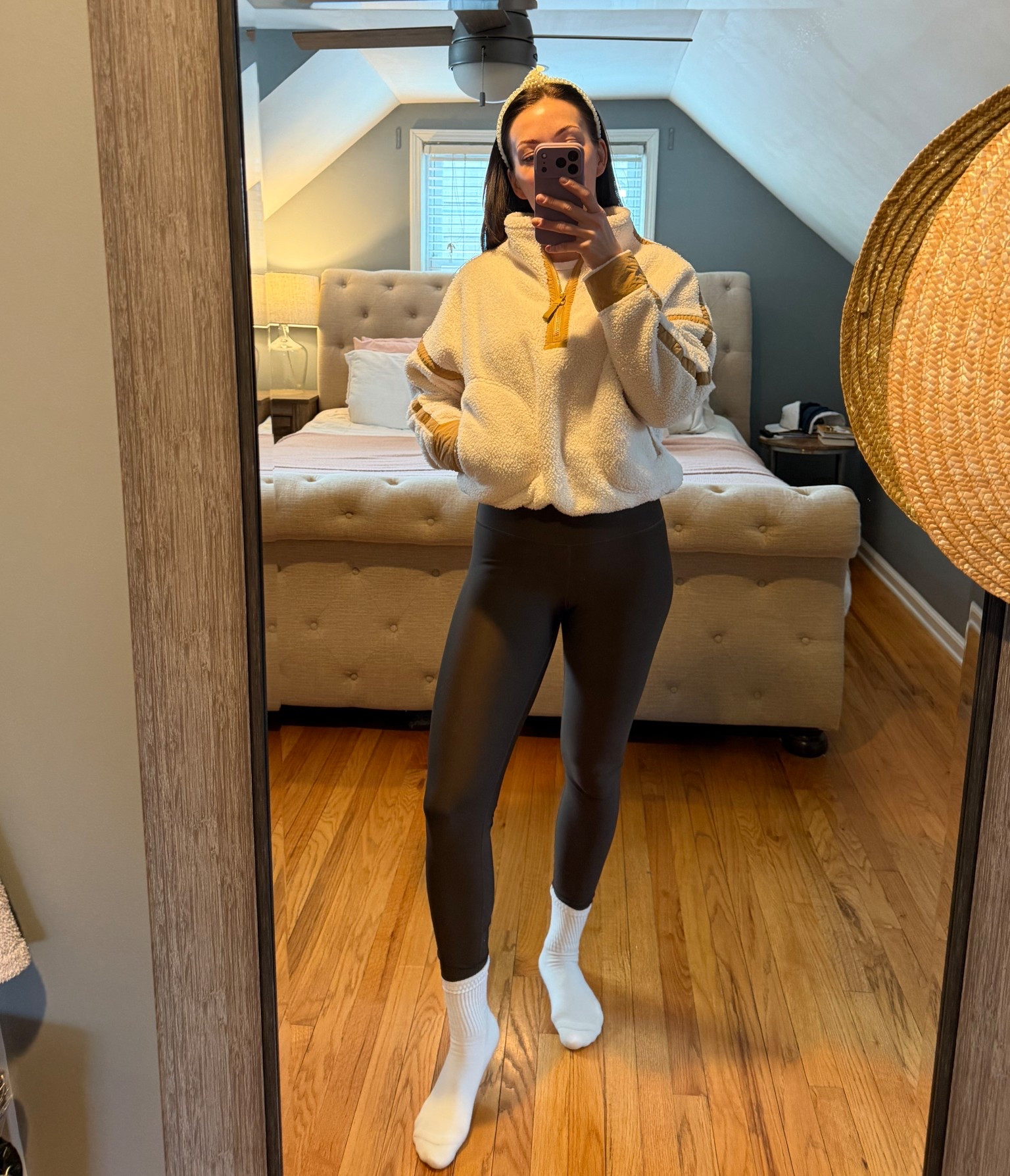 Still obsessed. Need in every color. 
Ordered a M and it’s perfect. 
These Alo leggings are not spray tan approved but they’re perfect to run around town. Wearing a small. 

#LTKgrwm #LTKootd #LTKmomlife