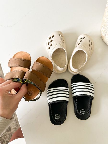 The cutest toddler spring/summer shoes from Walmart! 

#walmartfinds
#walmartfashion