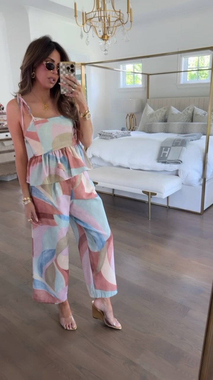 How CUTE is this set!! Wearing a small top and medium pant! 🍭

Zara fashion, Zara finds, New in Zara, Summer outfits, Vacation outfits beach, Matching sets, Gemme Beauty, Emily Gemma

#LTKSeasonal #LTKootd #LTKmorningroutine