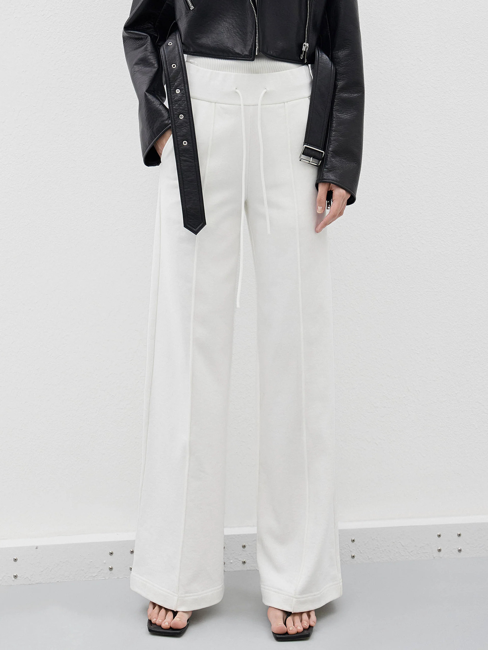 MO&Co.Women Drawstring Casual Trousers in Cotton | MO&Co.